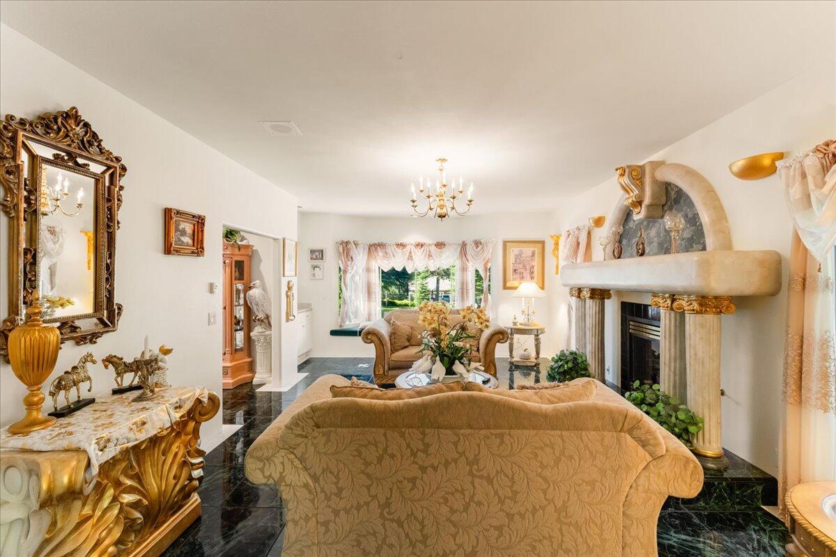 property viewer photo 54