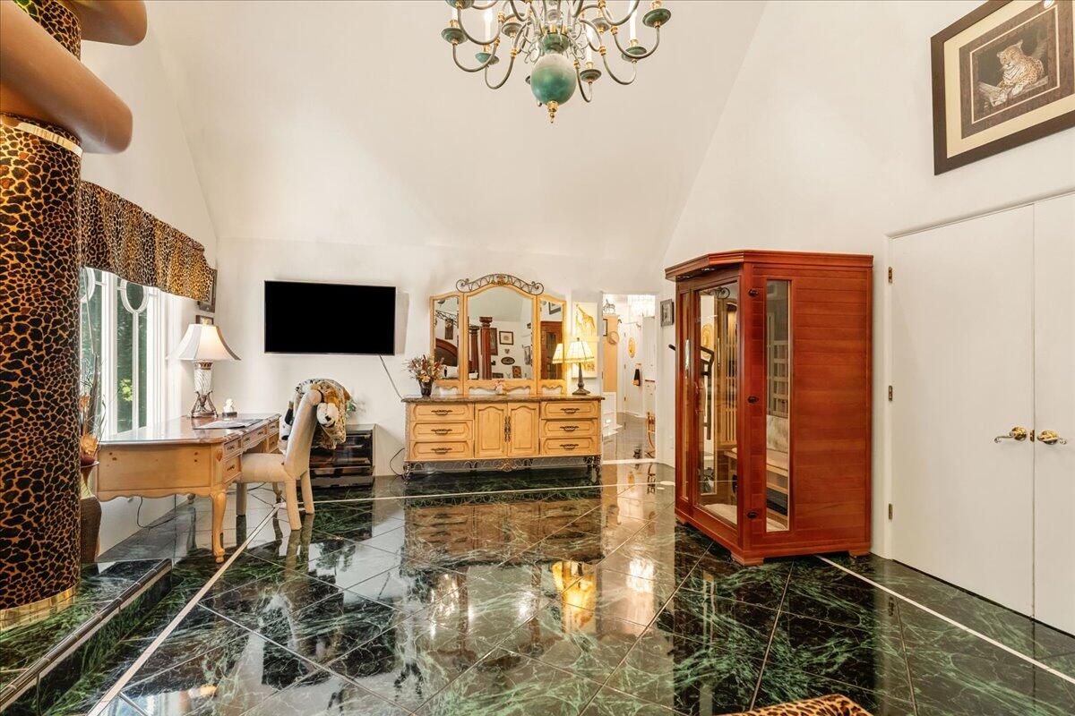 property viewer photo 59