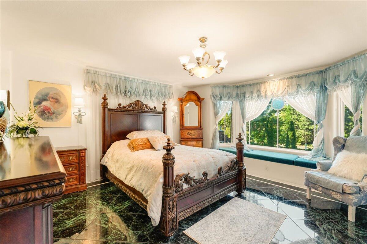 property viewer photo 67