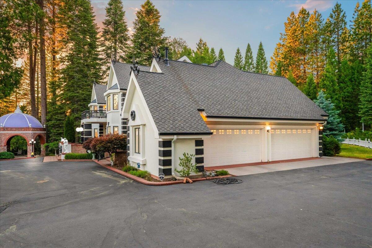 property viewer photo 9