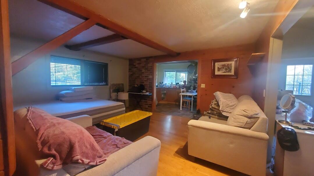 property viewer photo 5