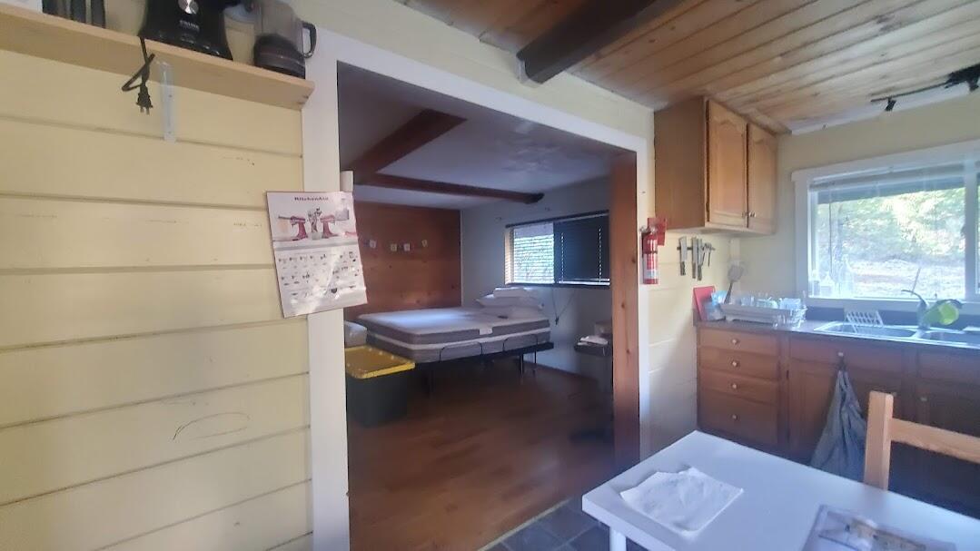 property viewer photo 9