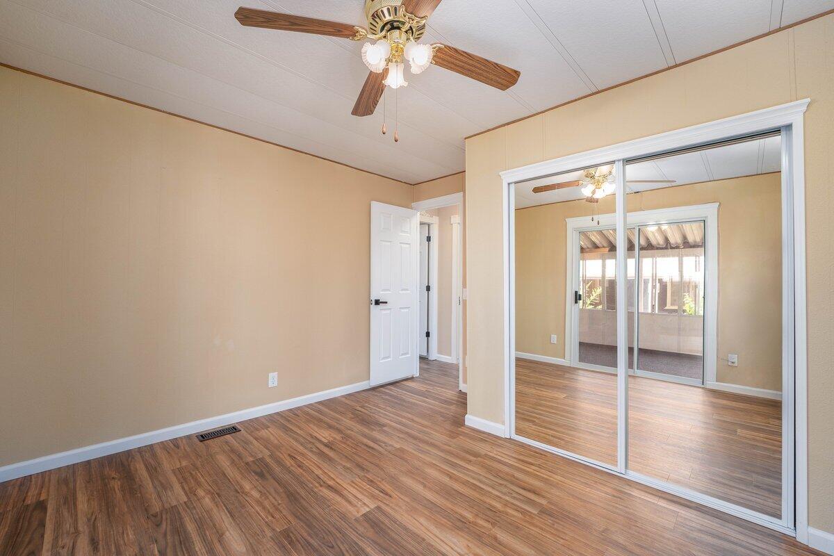 property viewer photo 10