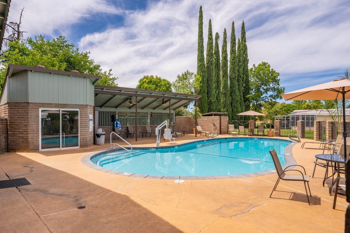 property viewer photo 23