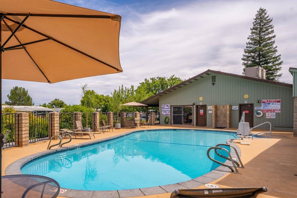 property viewer photo 24