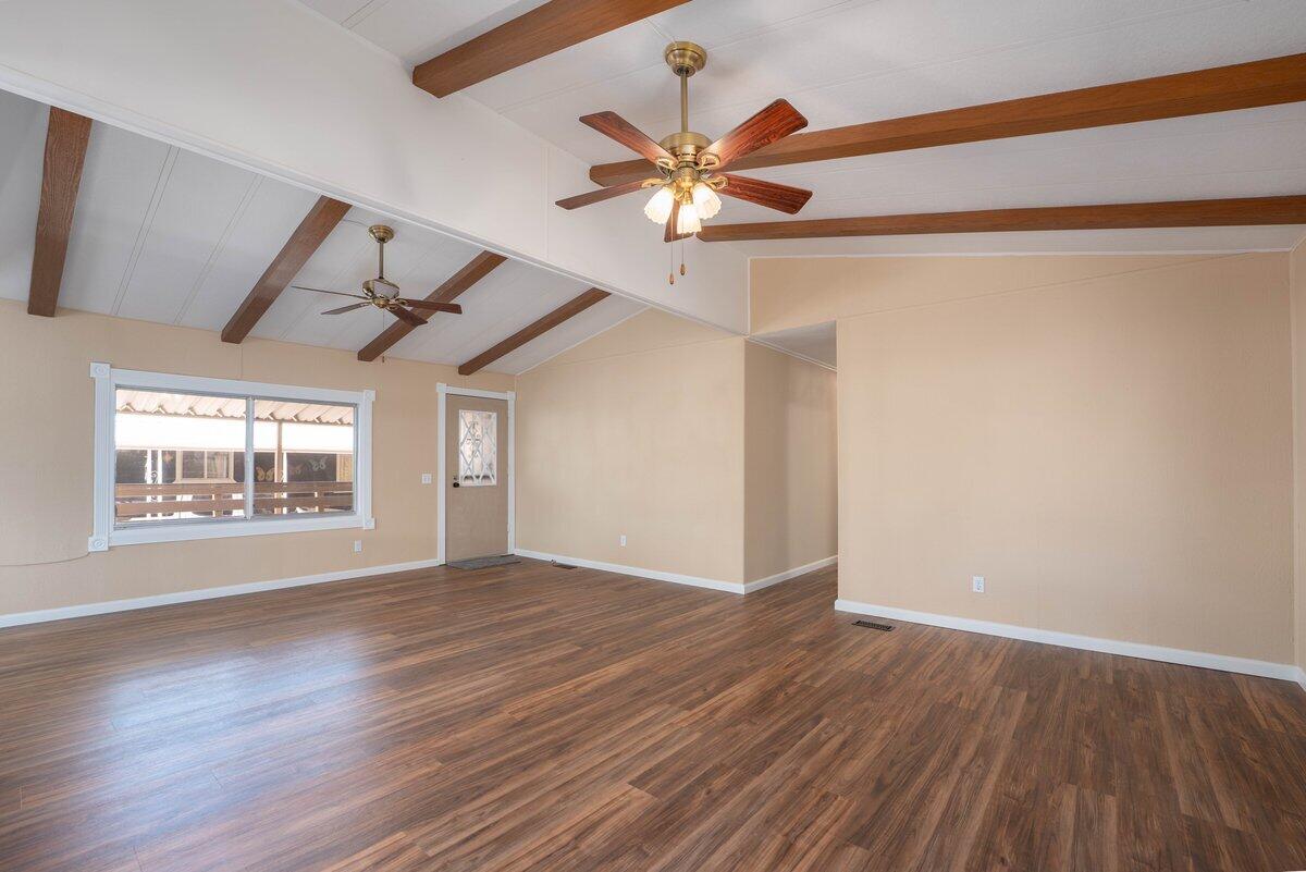 property viewer photo 4