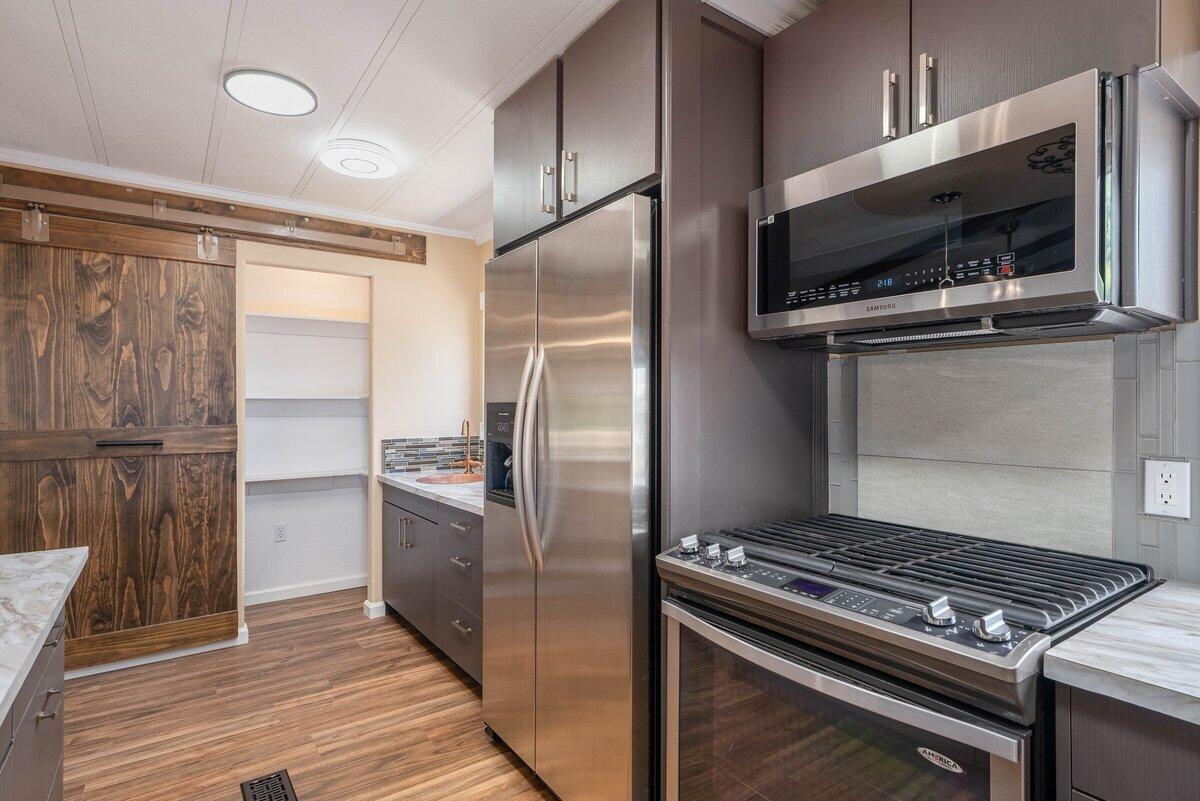 property viewer photo 5