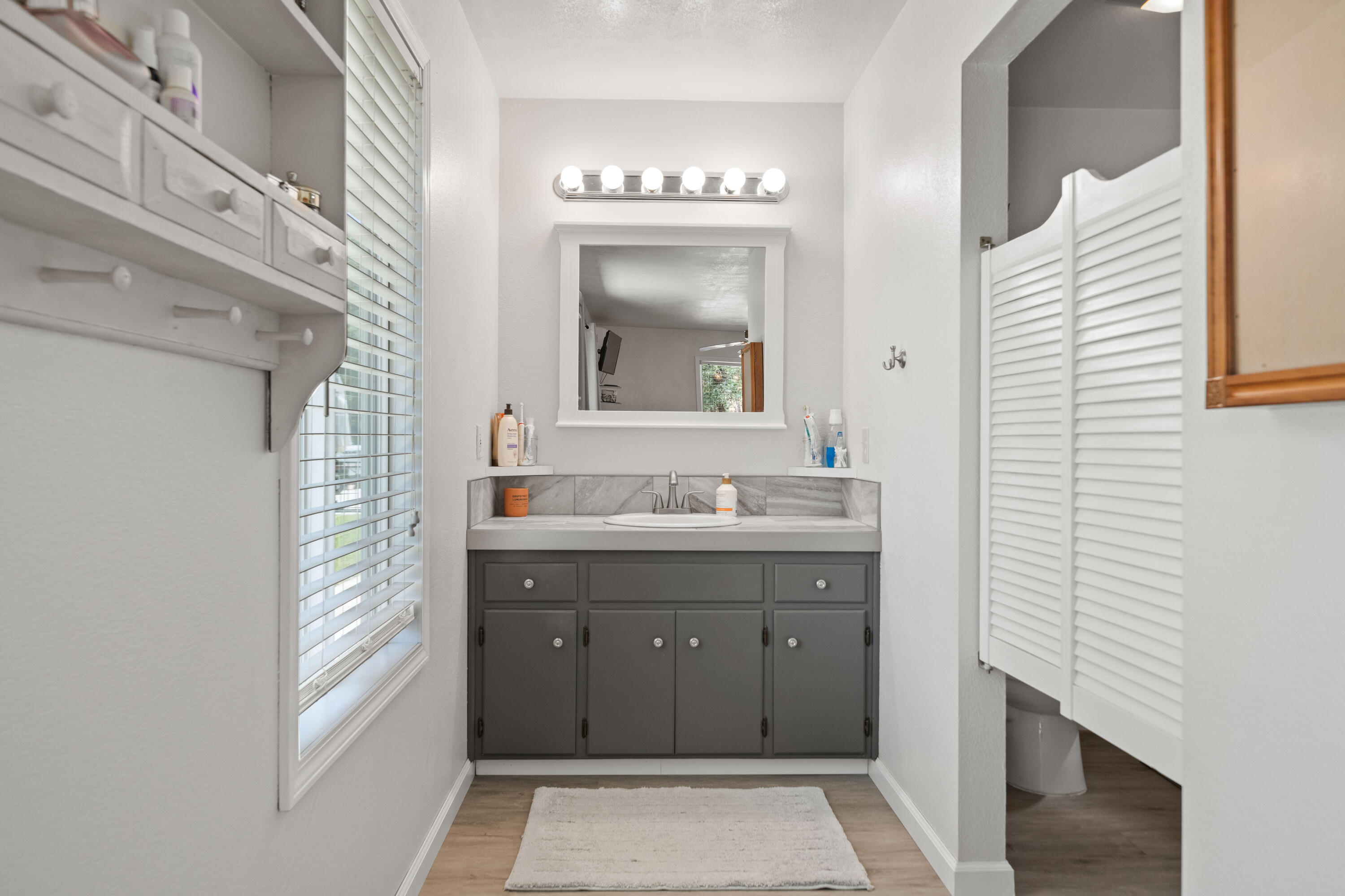 property viewer photo 20