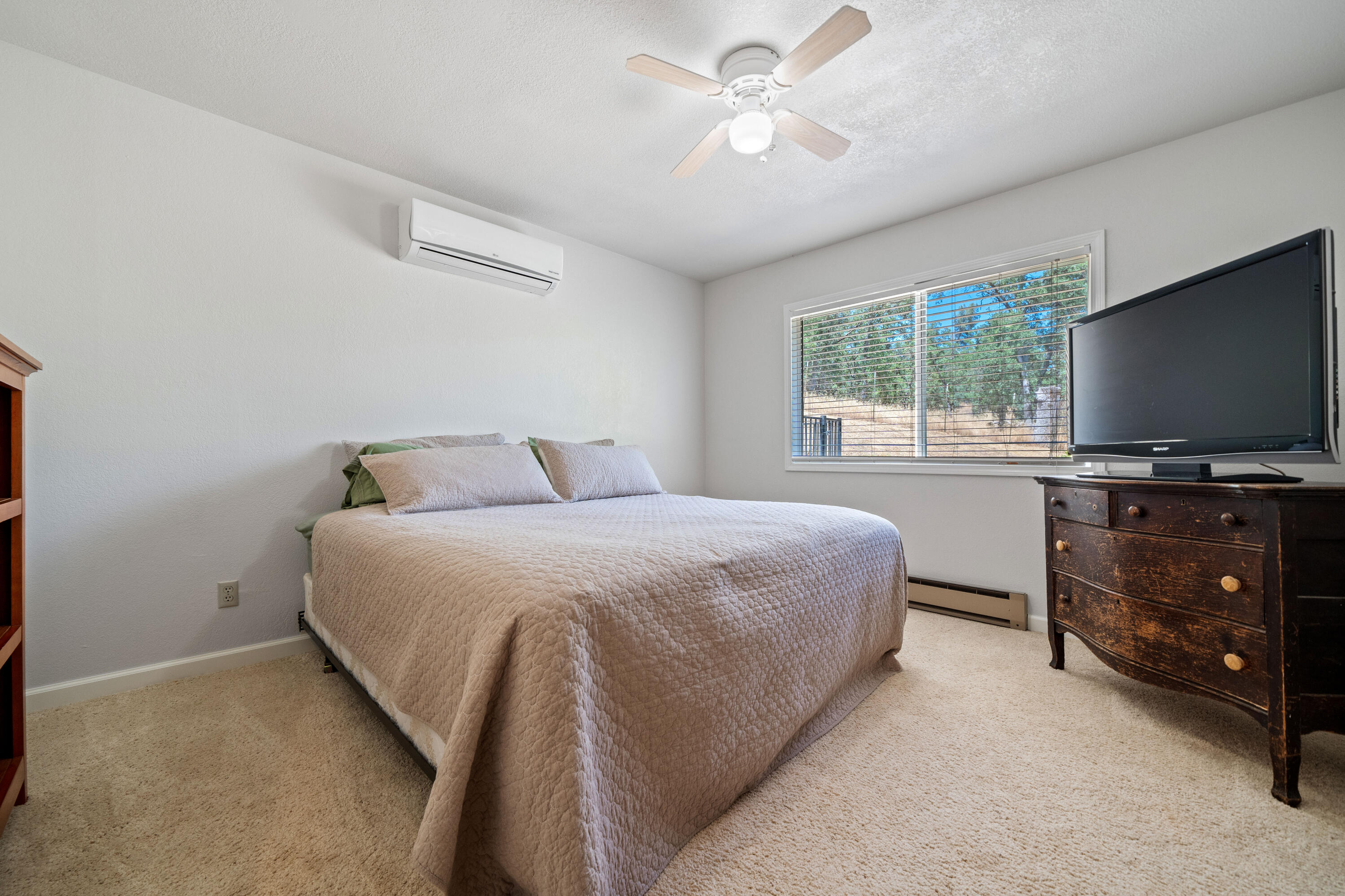 property viewer photo 22