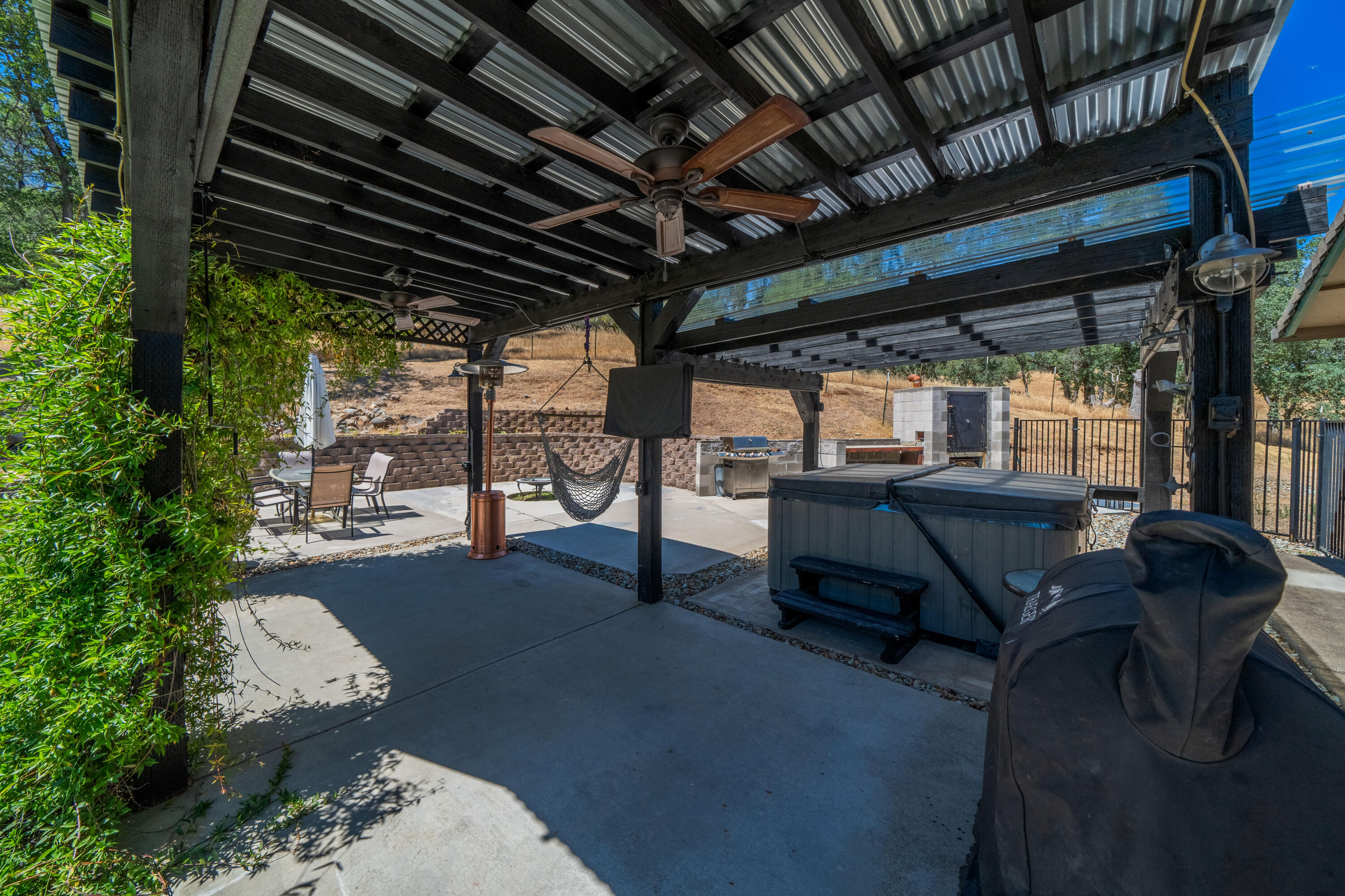 property viewer photo 44