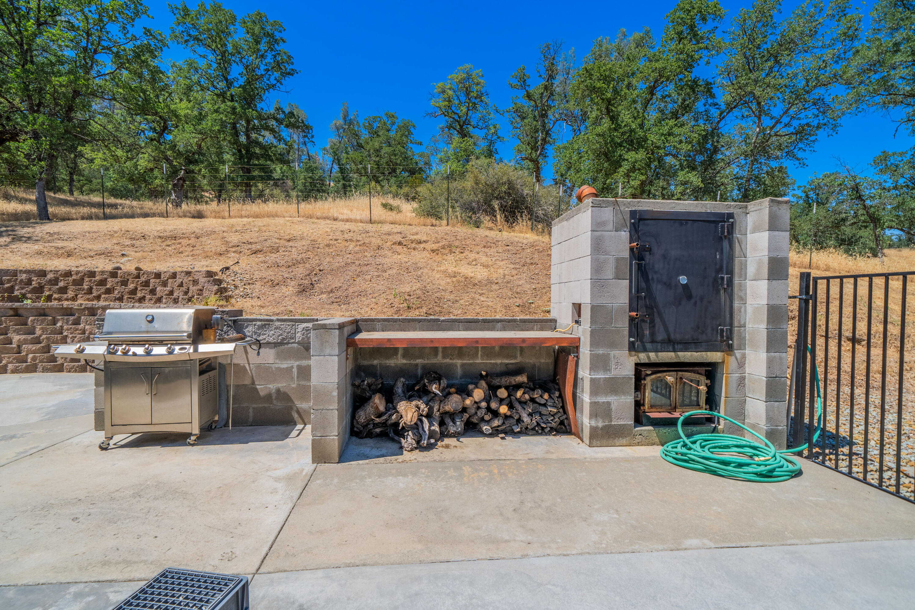 property viewer photo 47