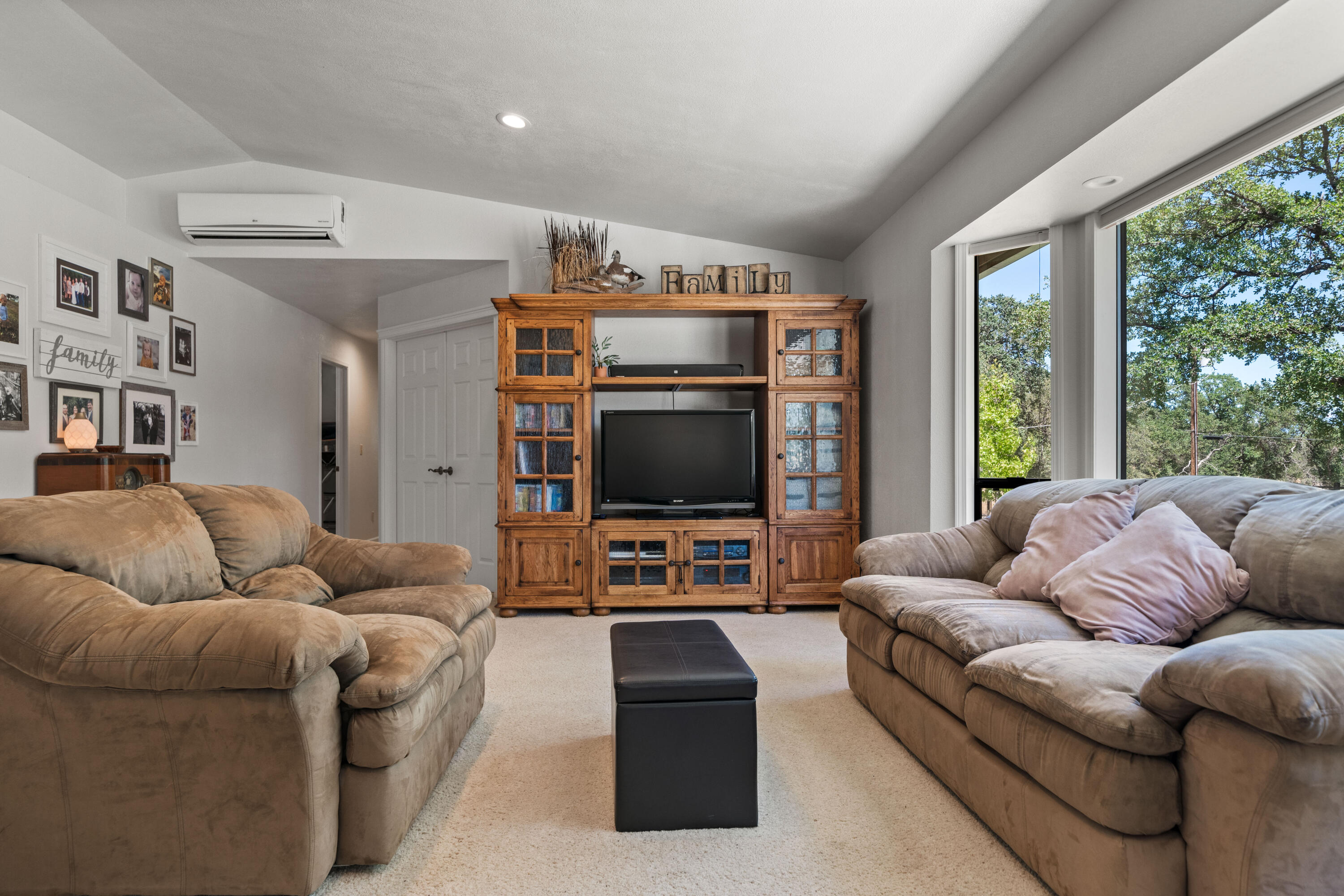 property viewer photo 5