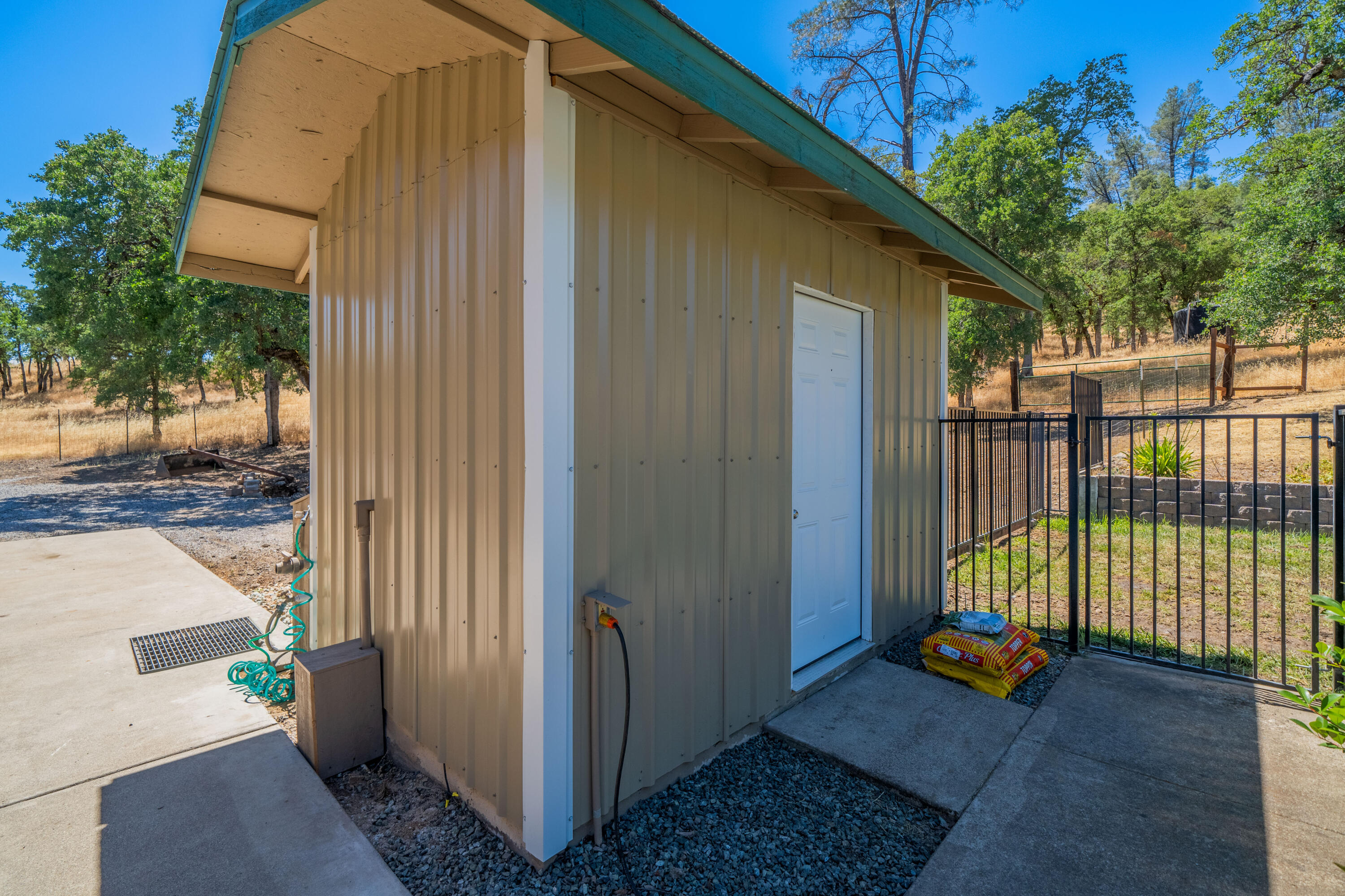 property viewer photo 53