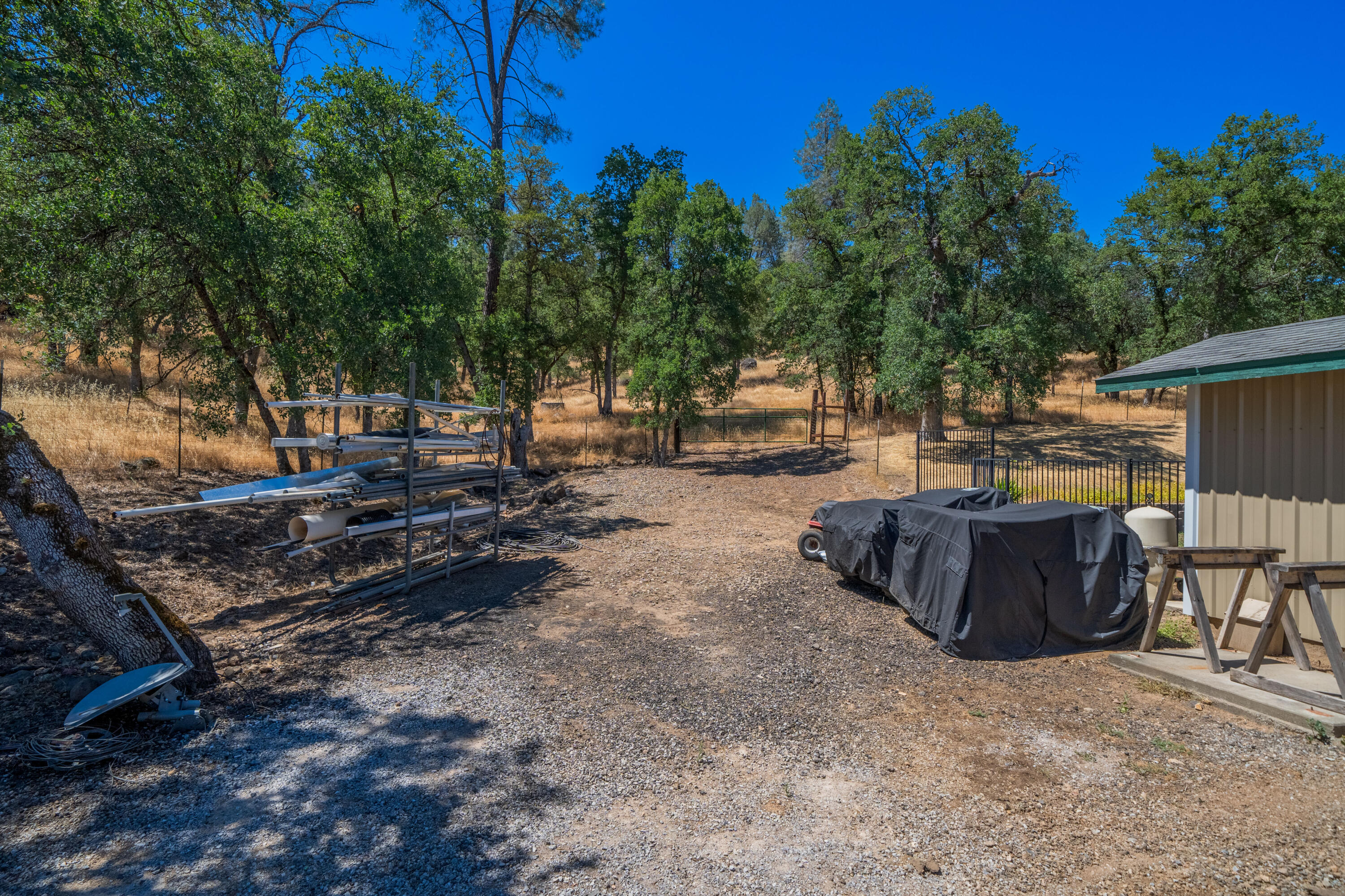 property viewer photo 54