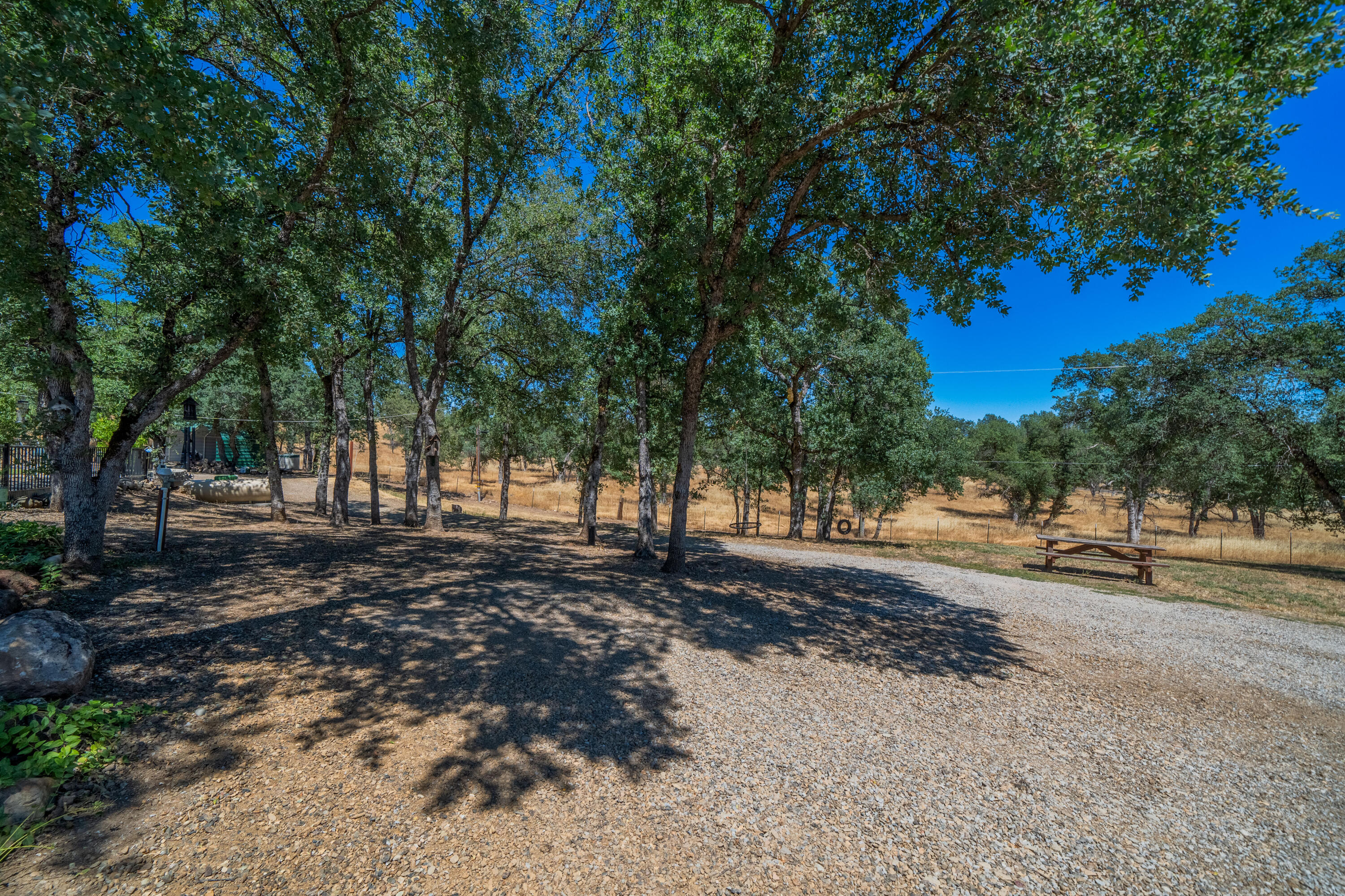 property viewer photo 57