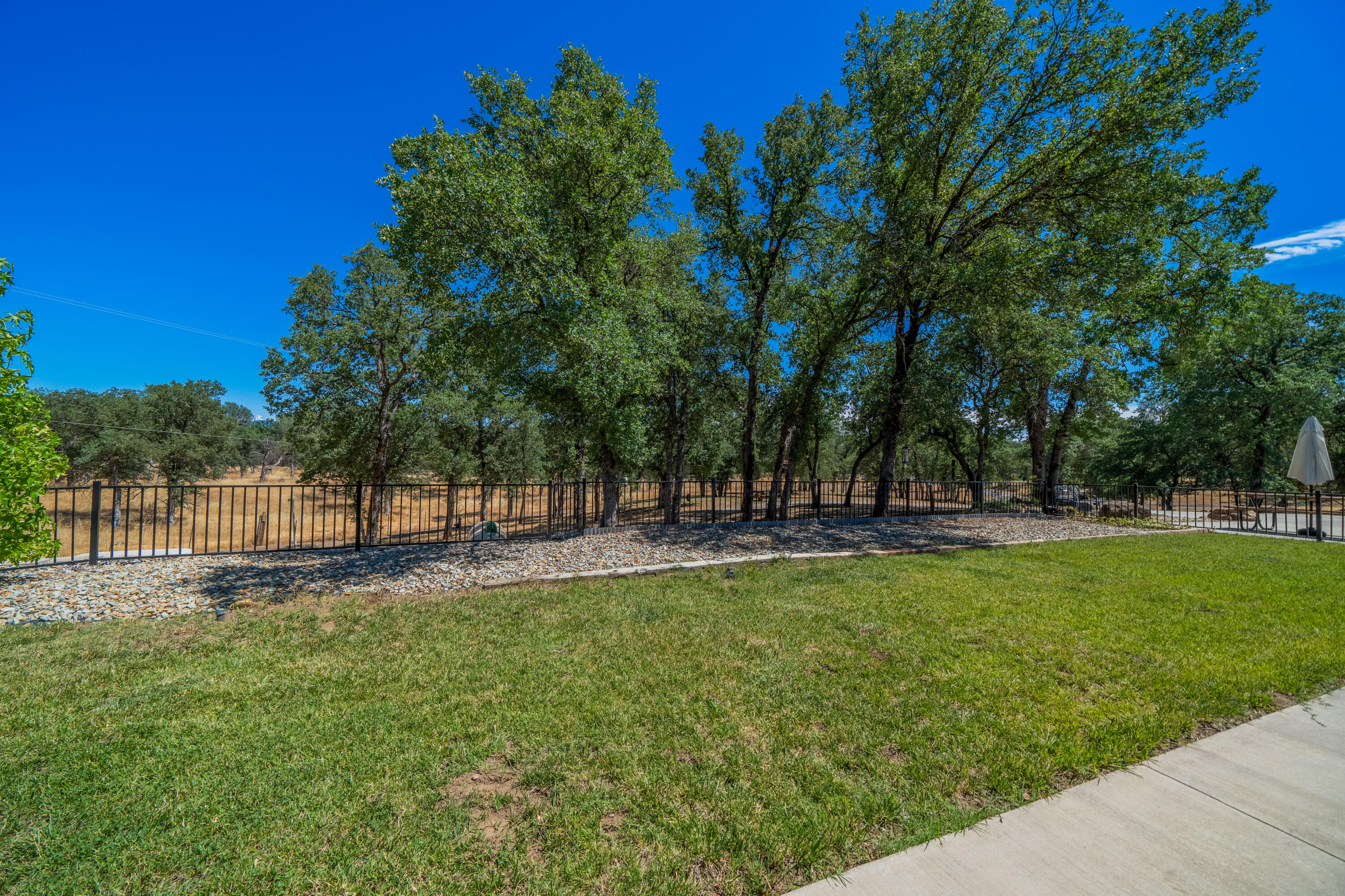 property viewer photo 62