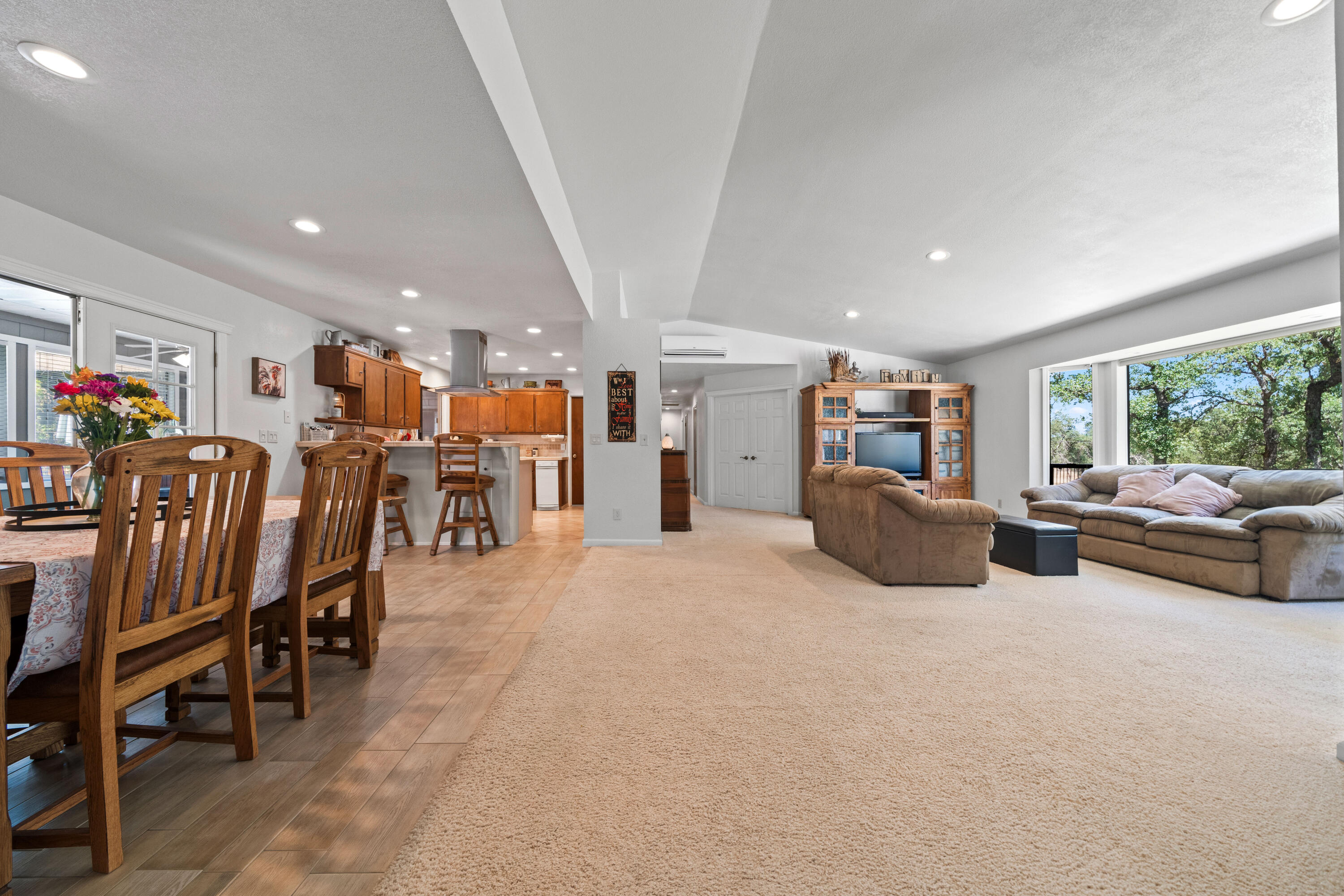 property viewer photo 7
