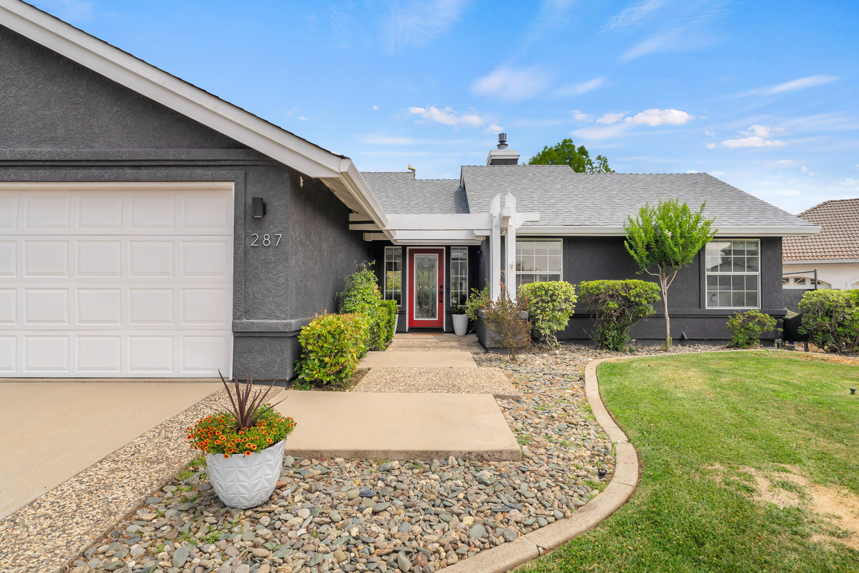 property viewer photo 1