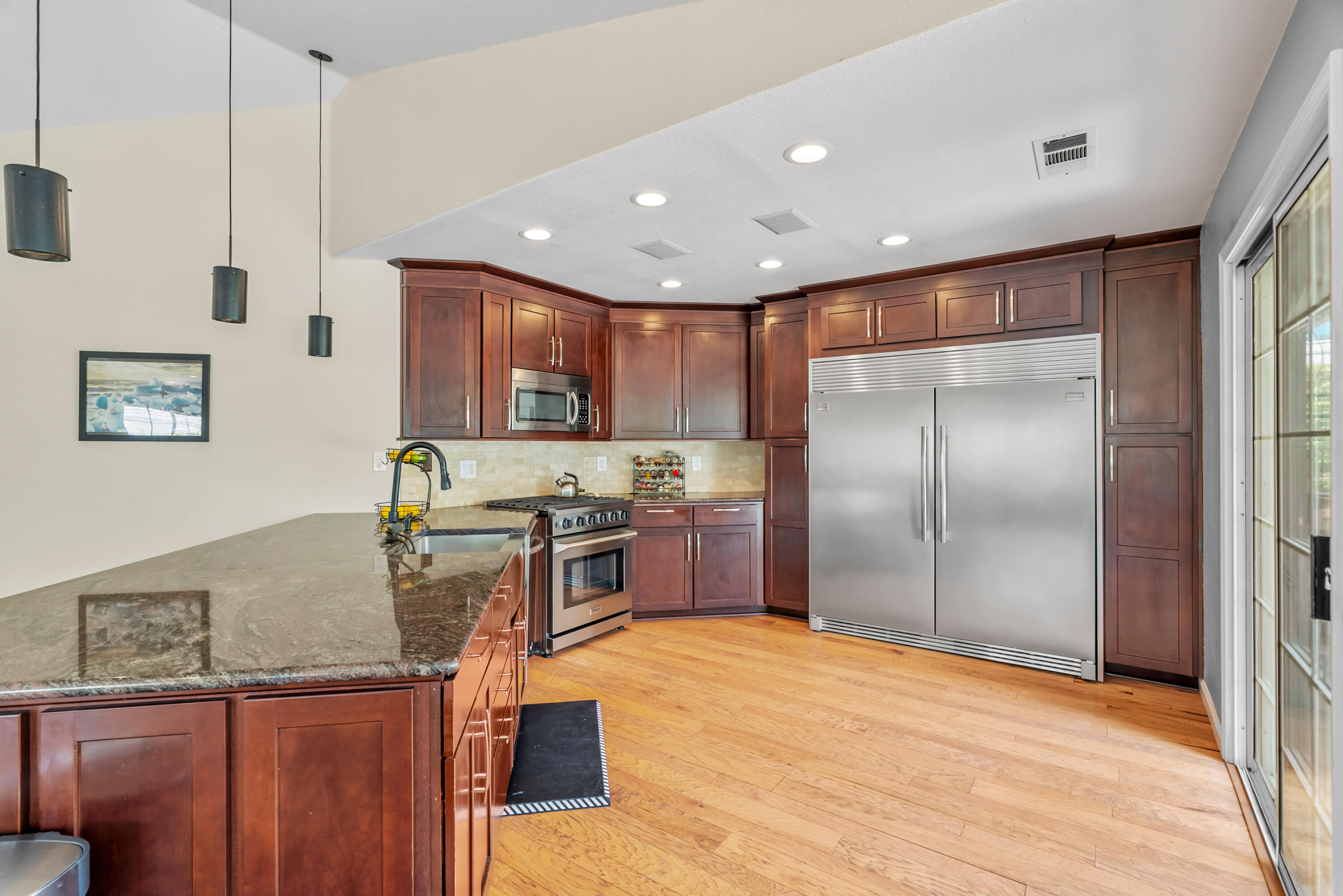 property viewer photo 10