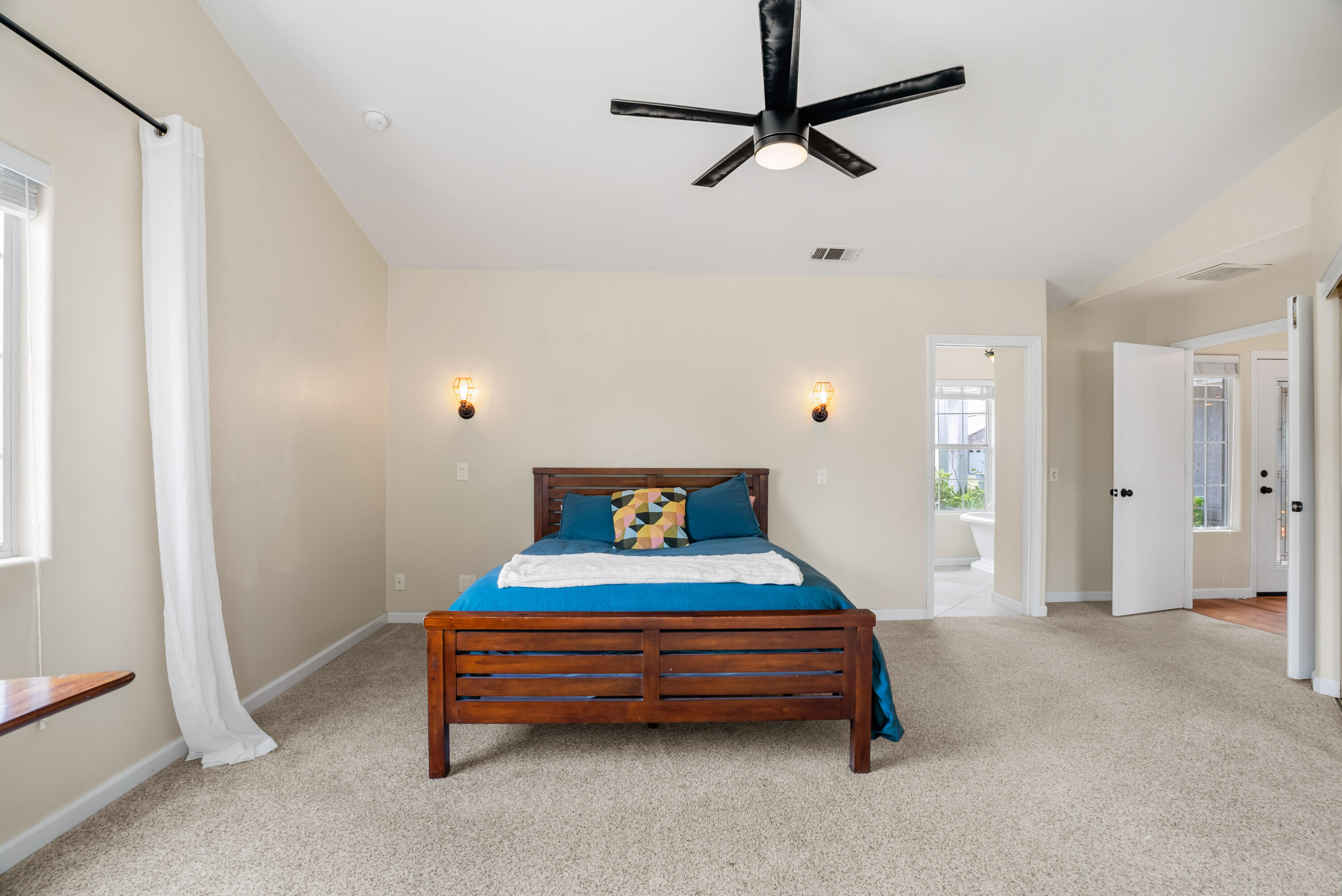 property viewer photo 15
