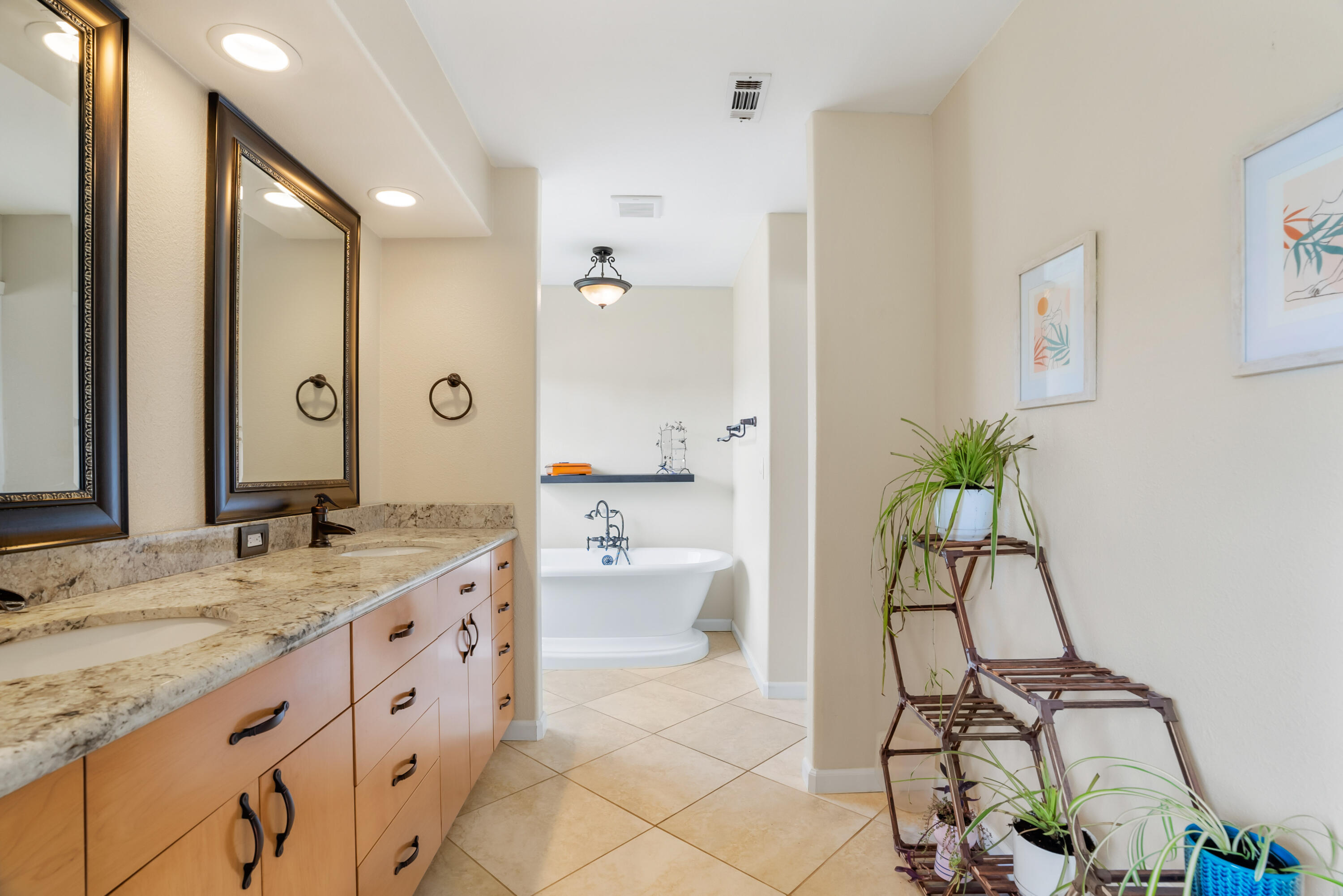 property viewer photo 18