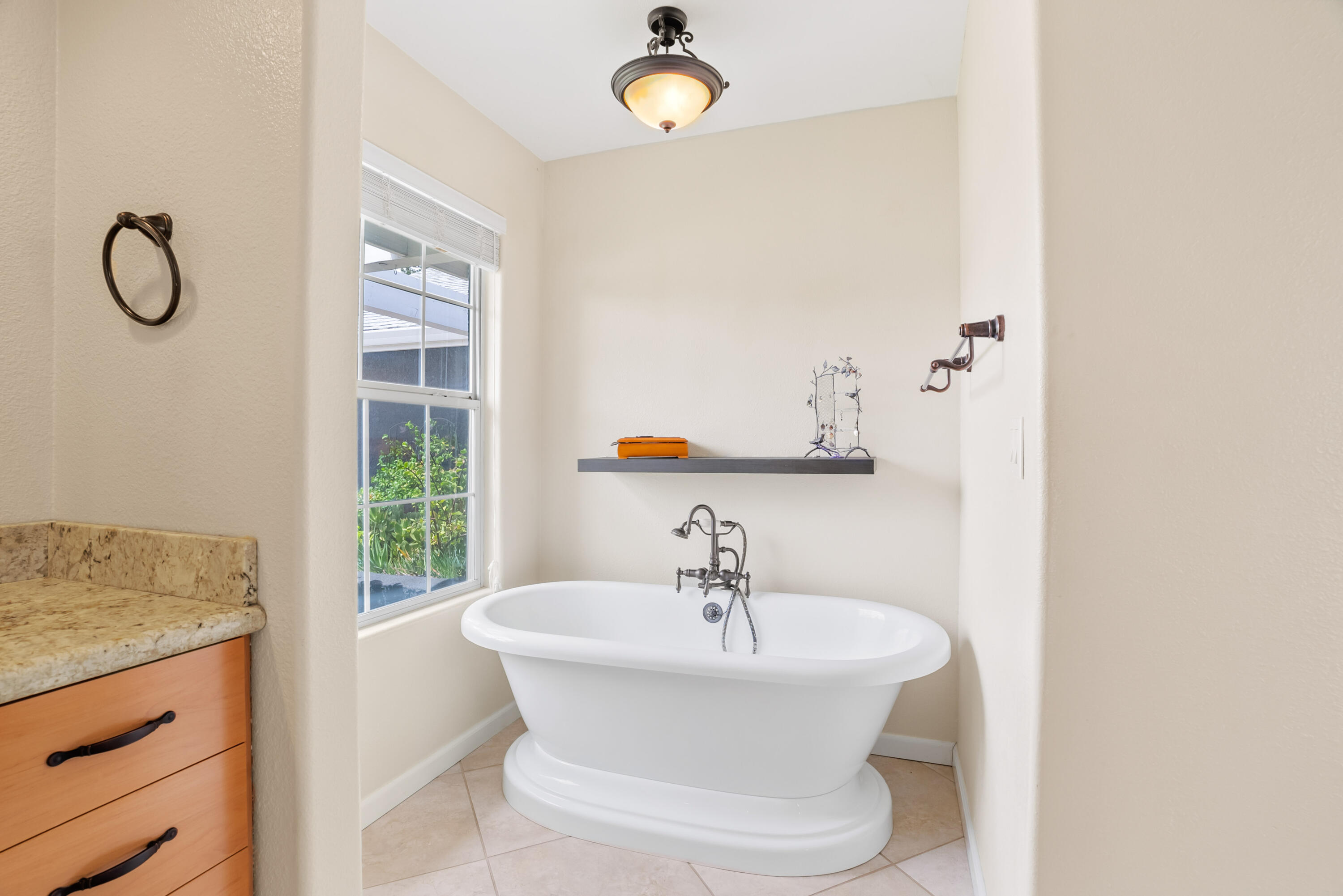 property viewer photo 20