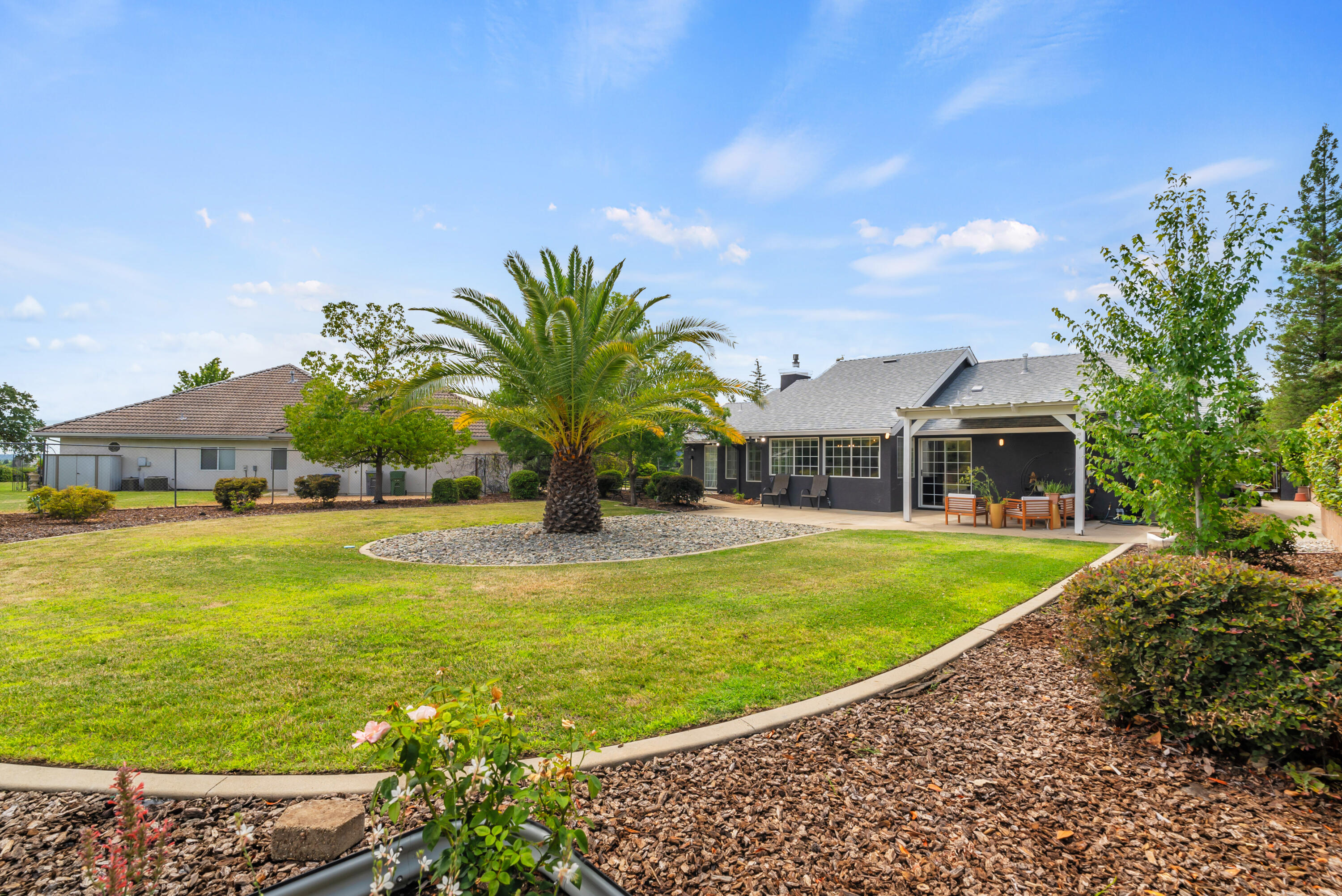 property viewer photo 28