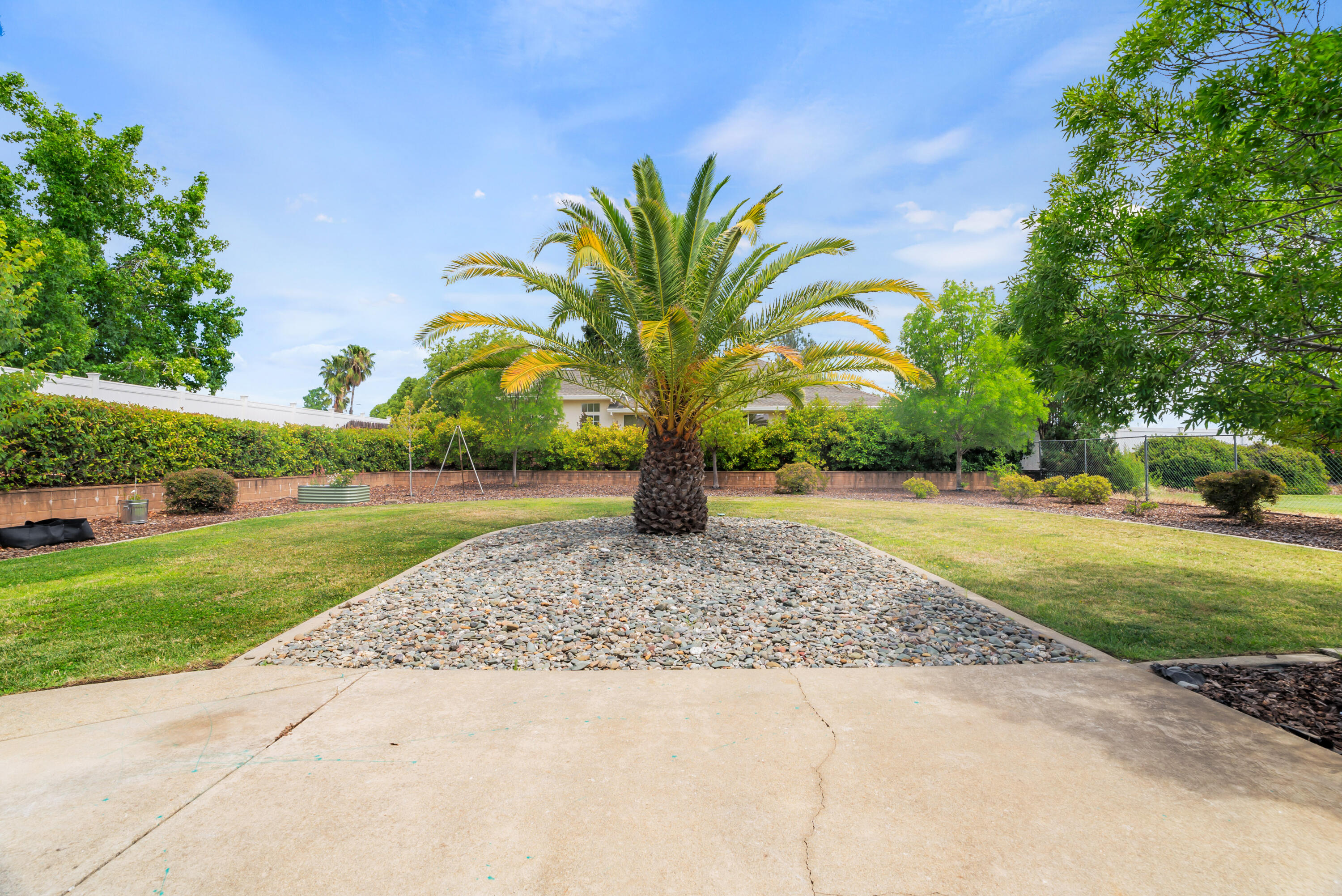 property viewer photo 31
