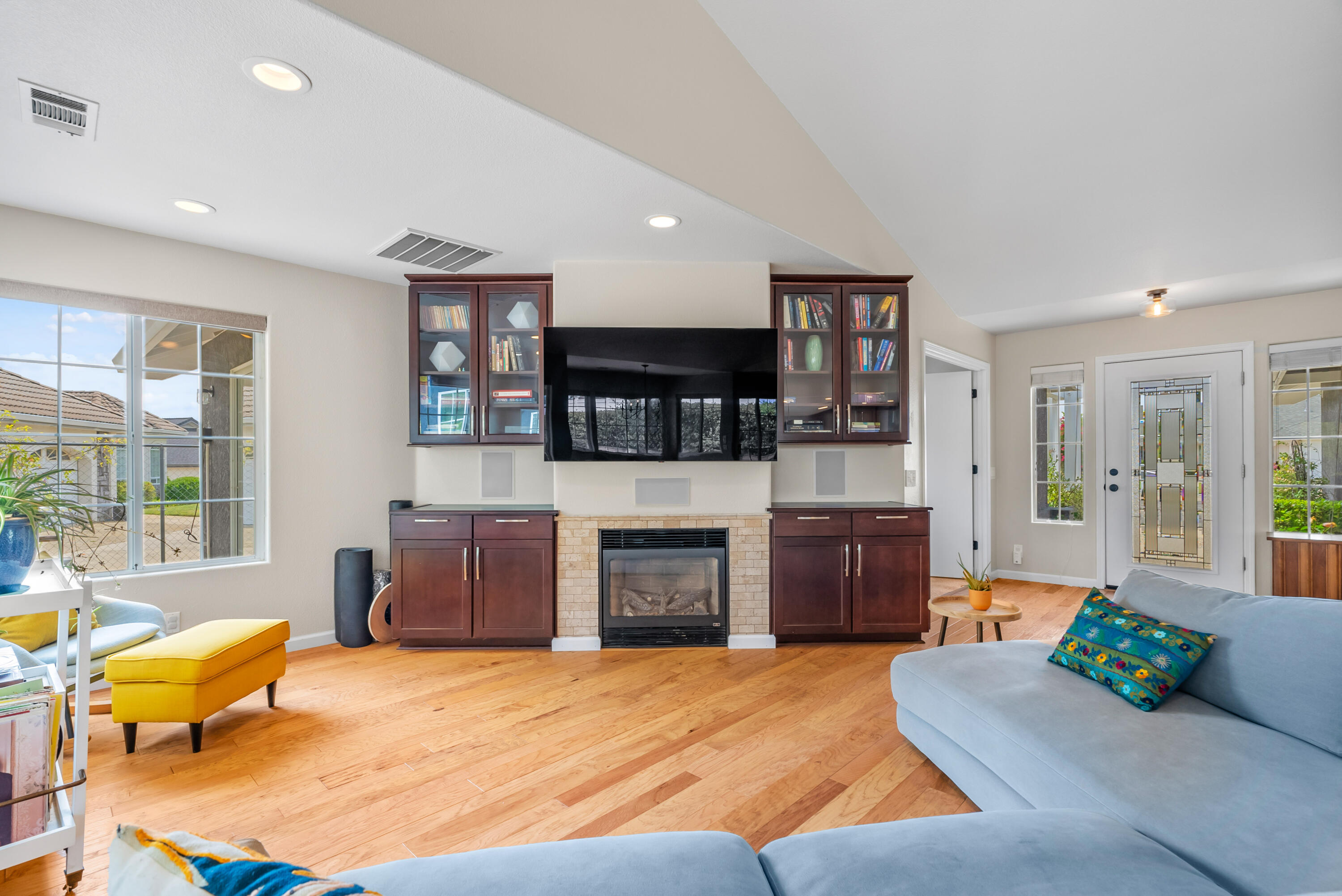 property viewer photo 5