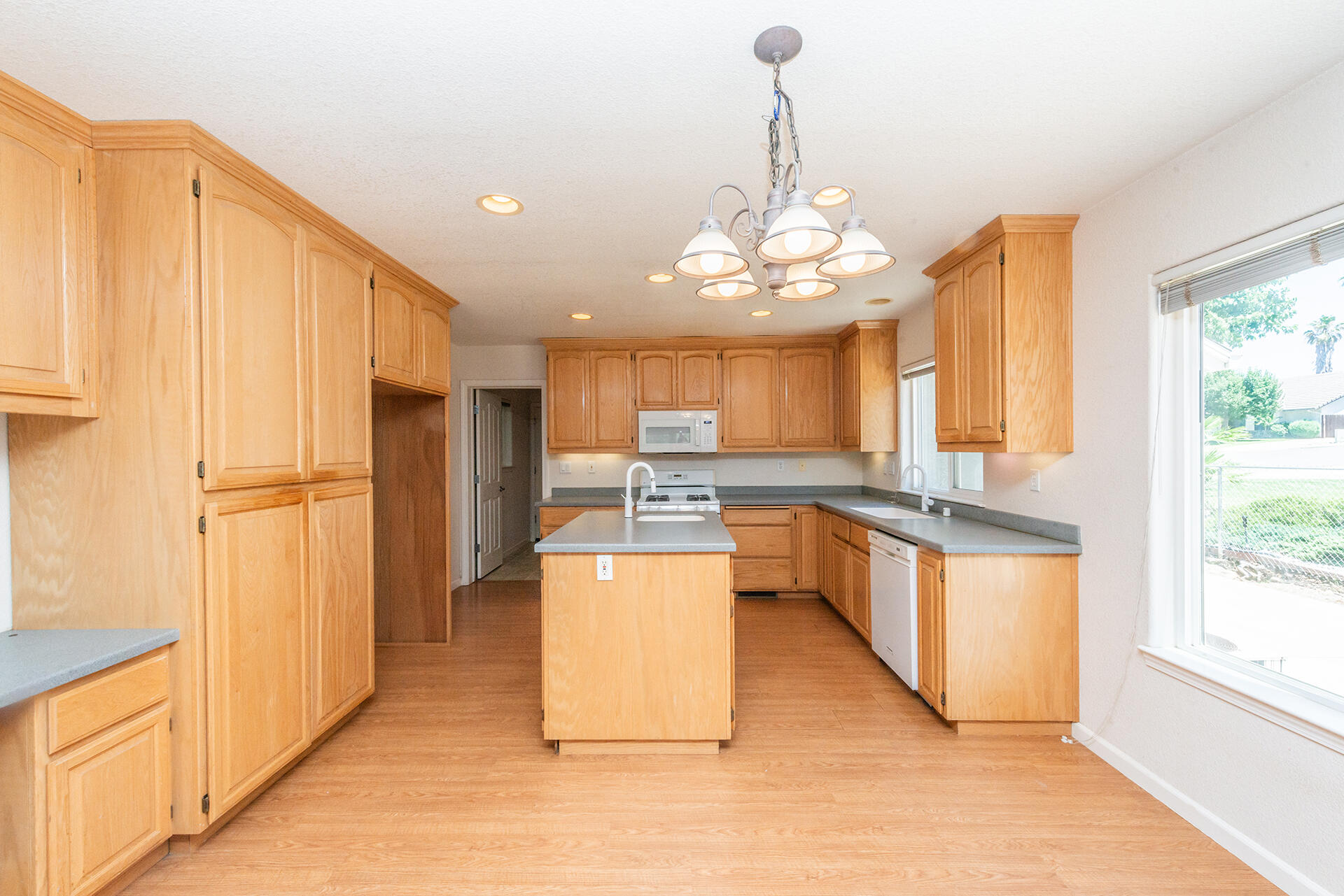 property viewer photo 16
