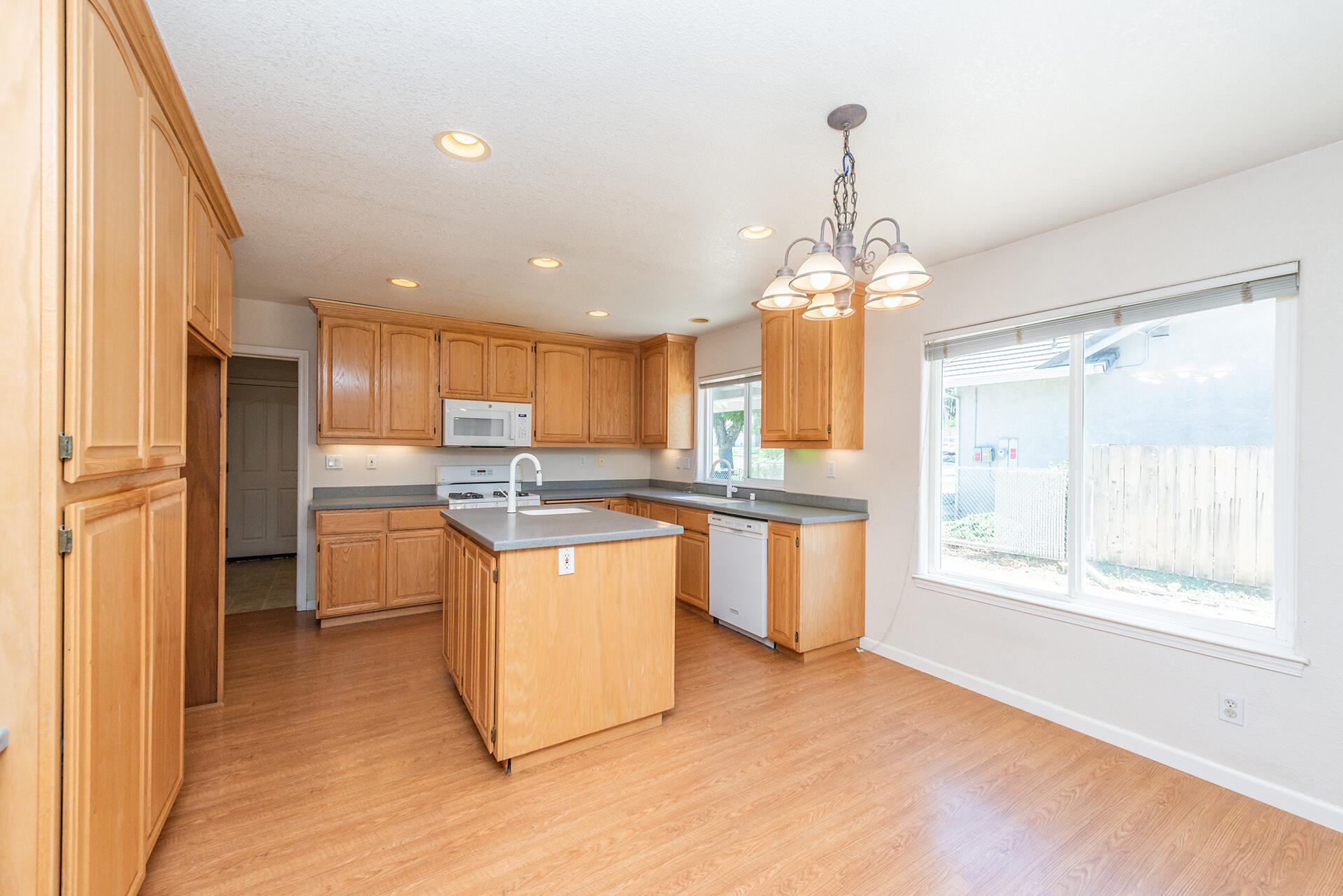 property viewer photo 17