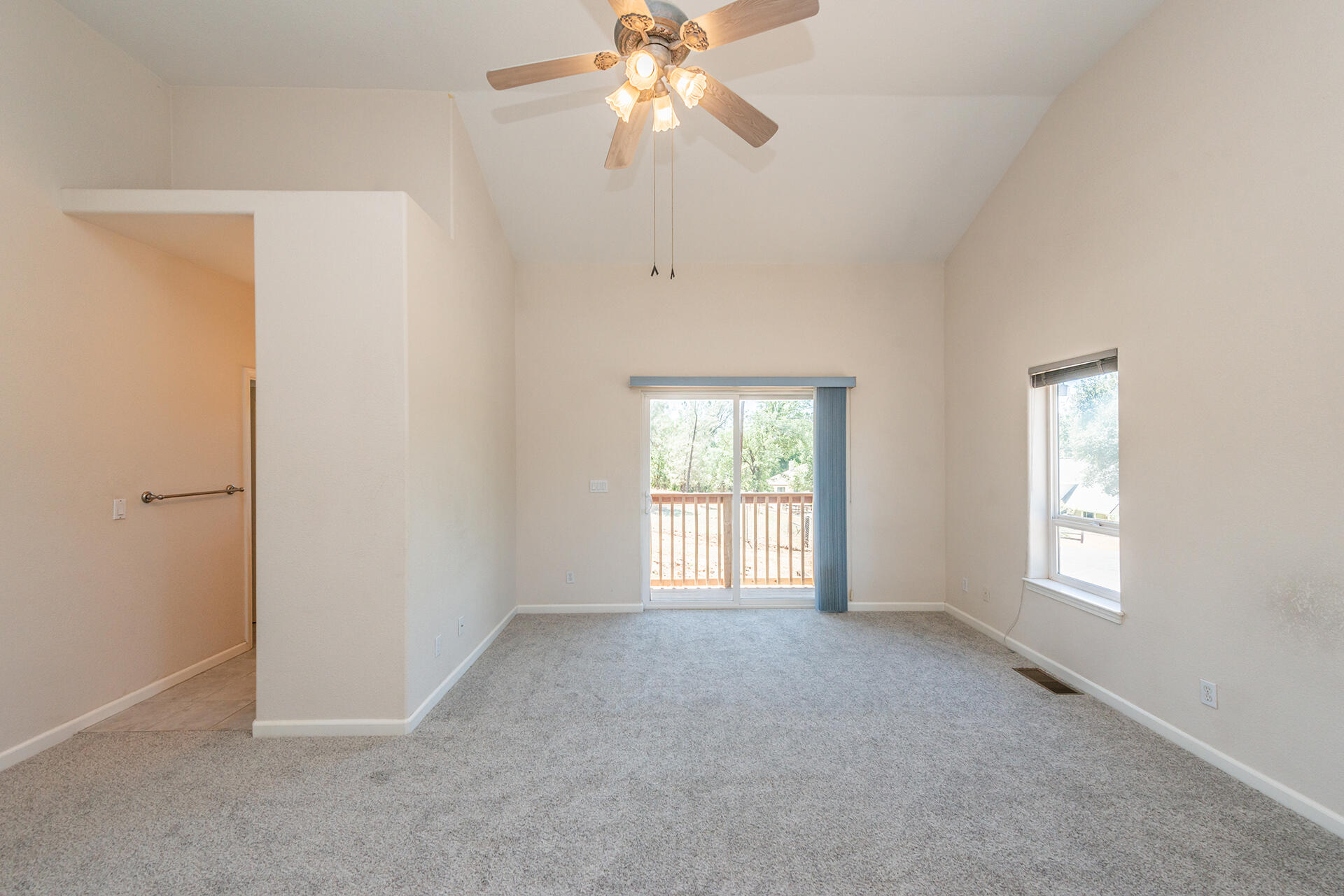 property viewer photo 30