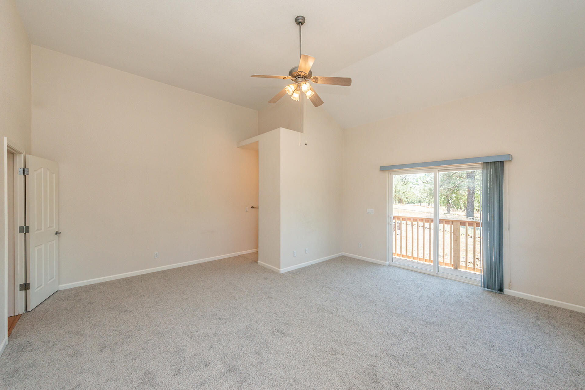 property viewer photo 31