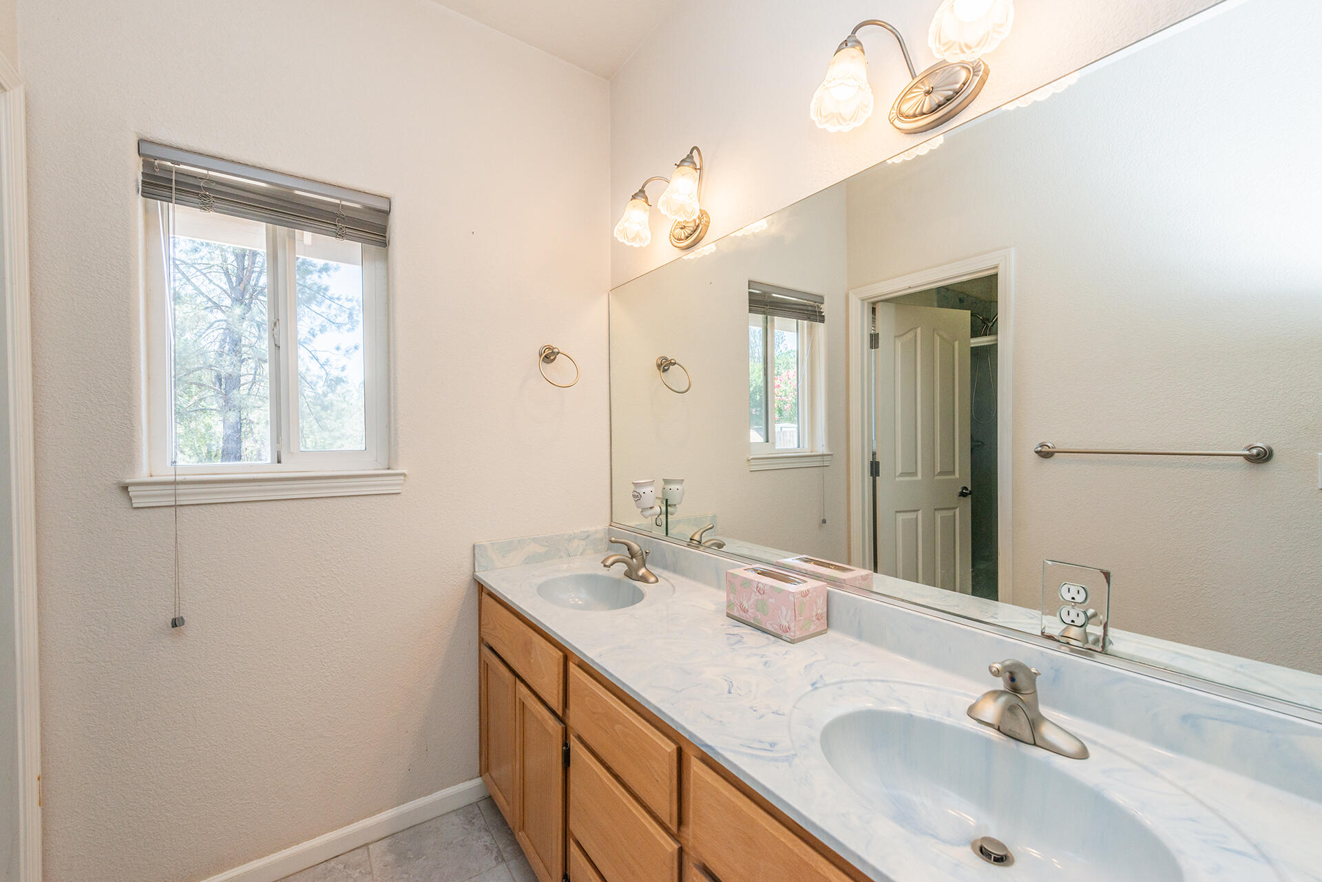 property viewer photo 34