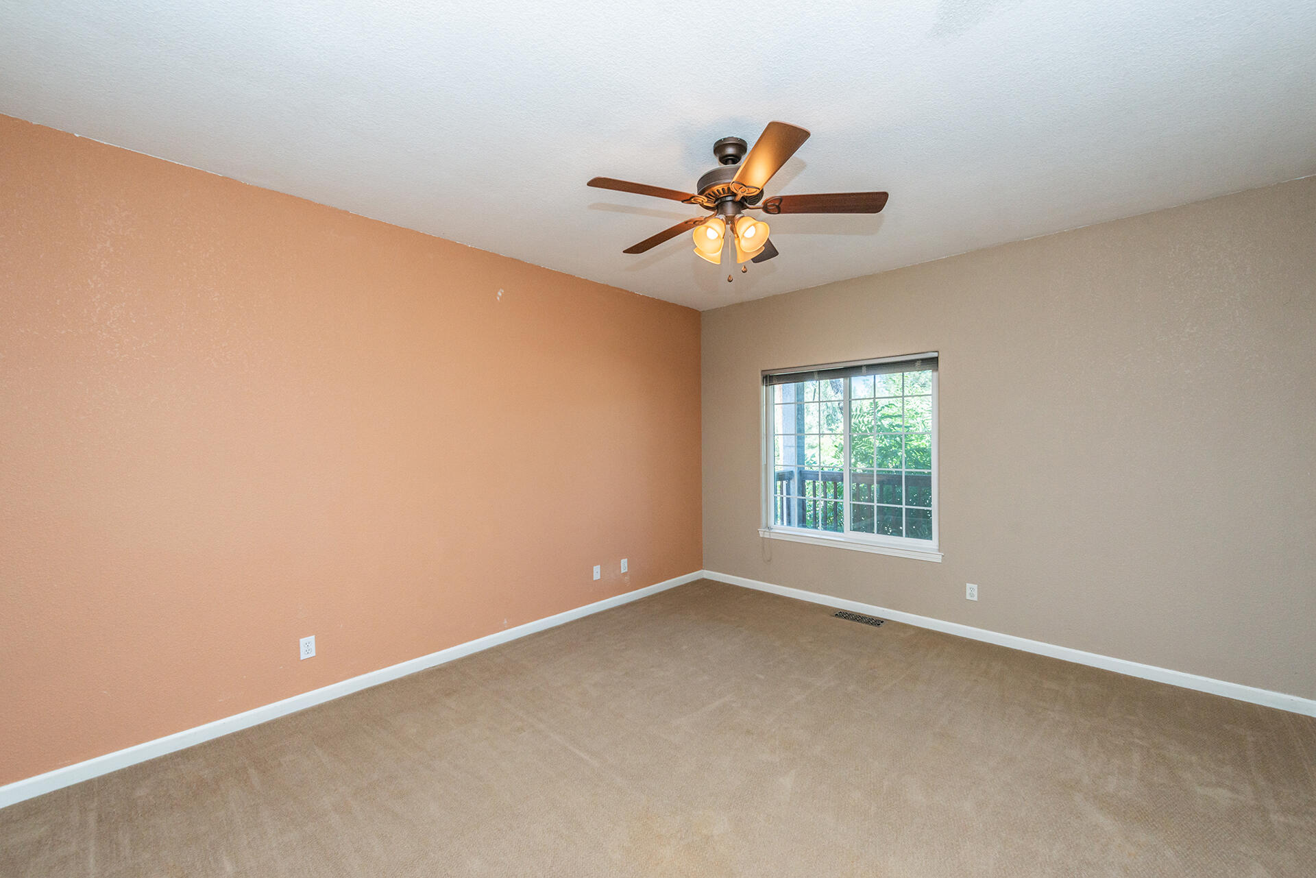 property viewer photo 37