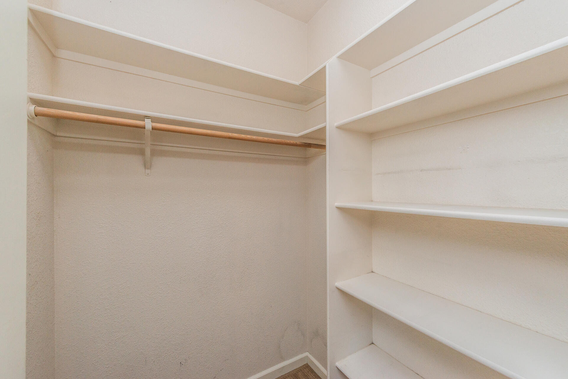 property viewer photo 38