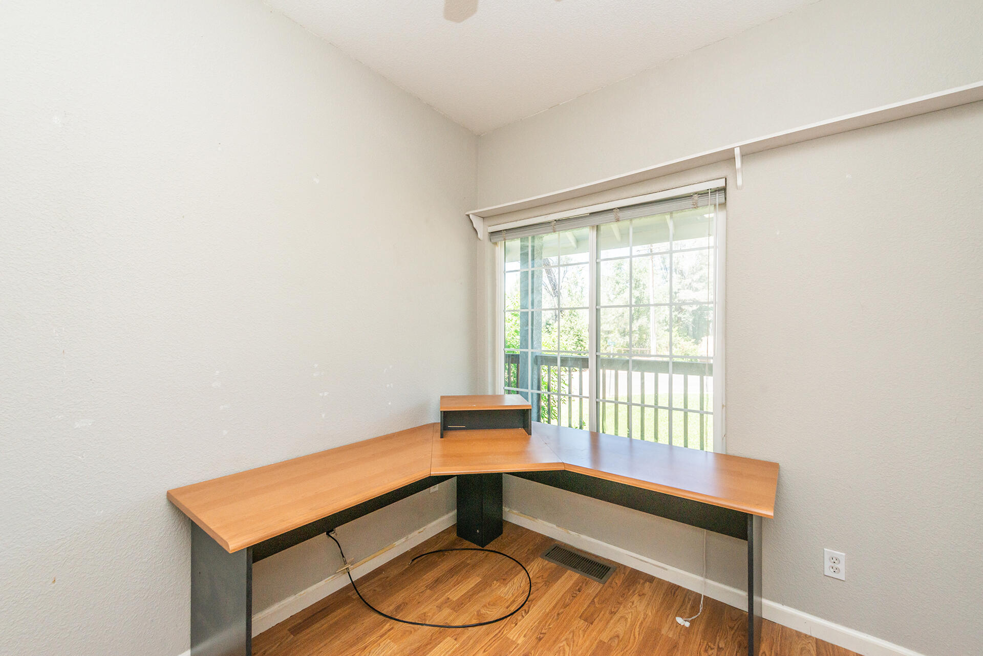 property viewer photo 42