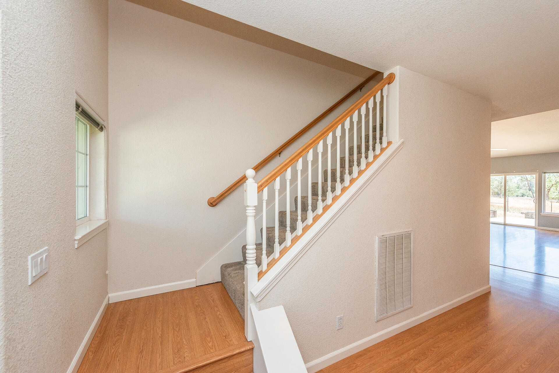 property viewer photo 43