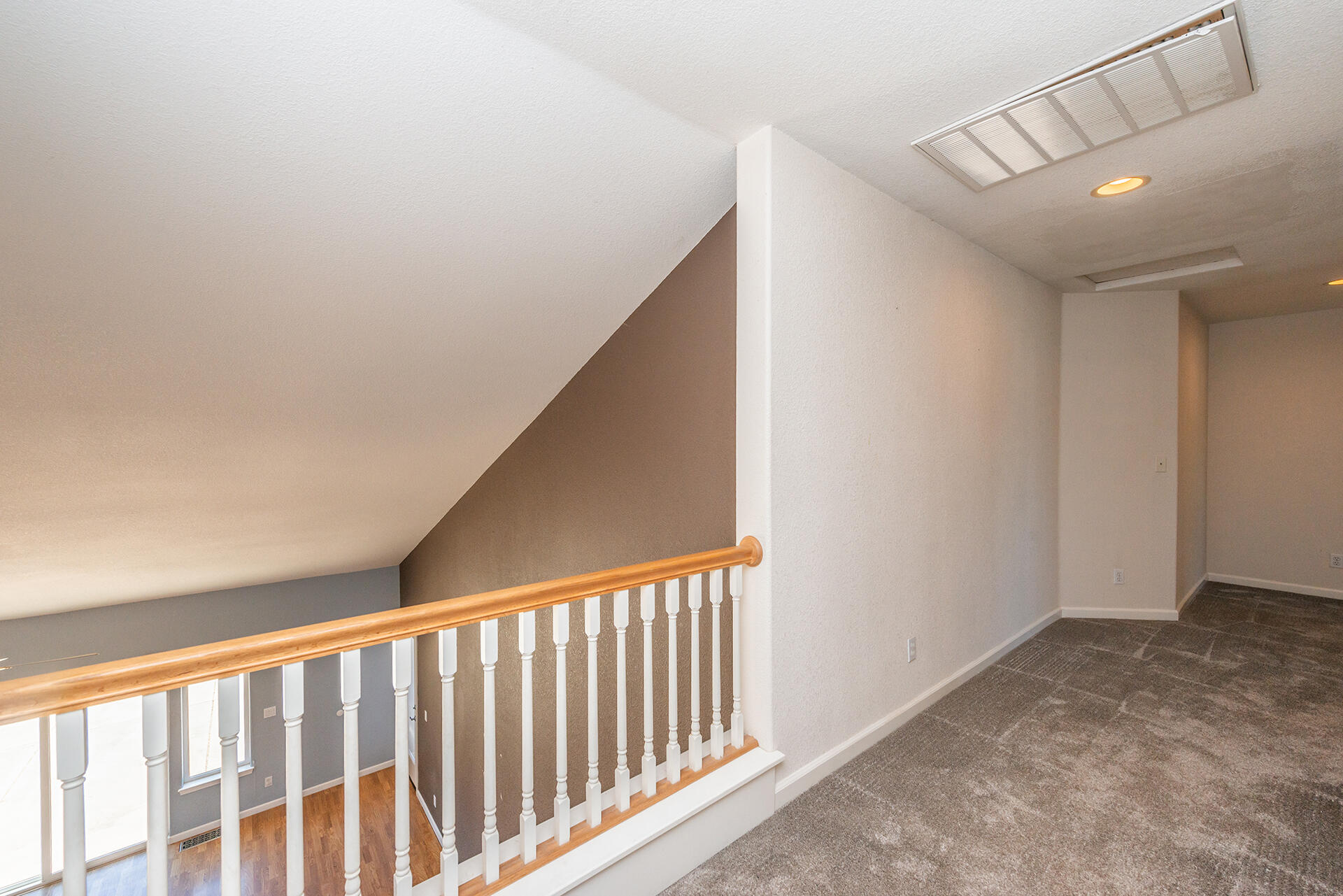 property viewer photo 45