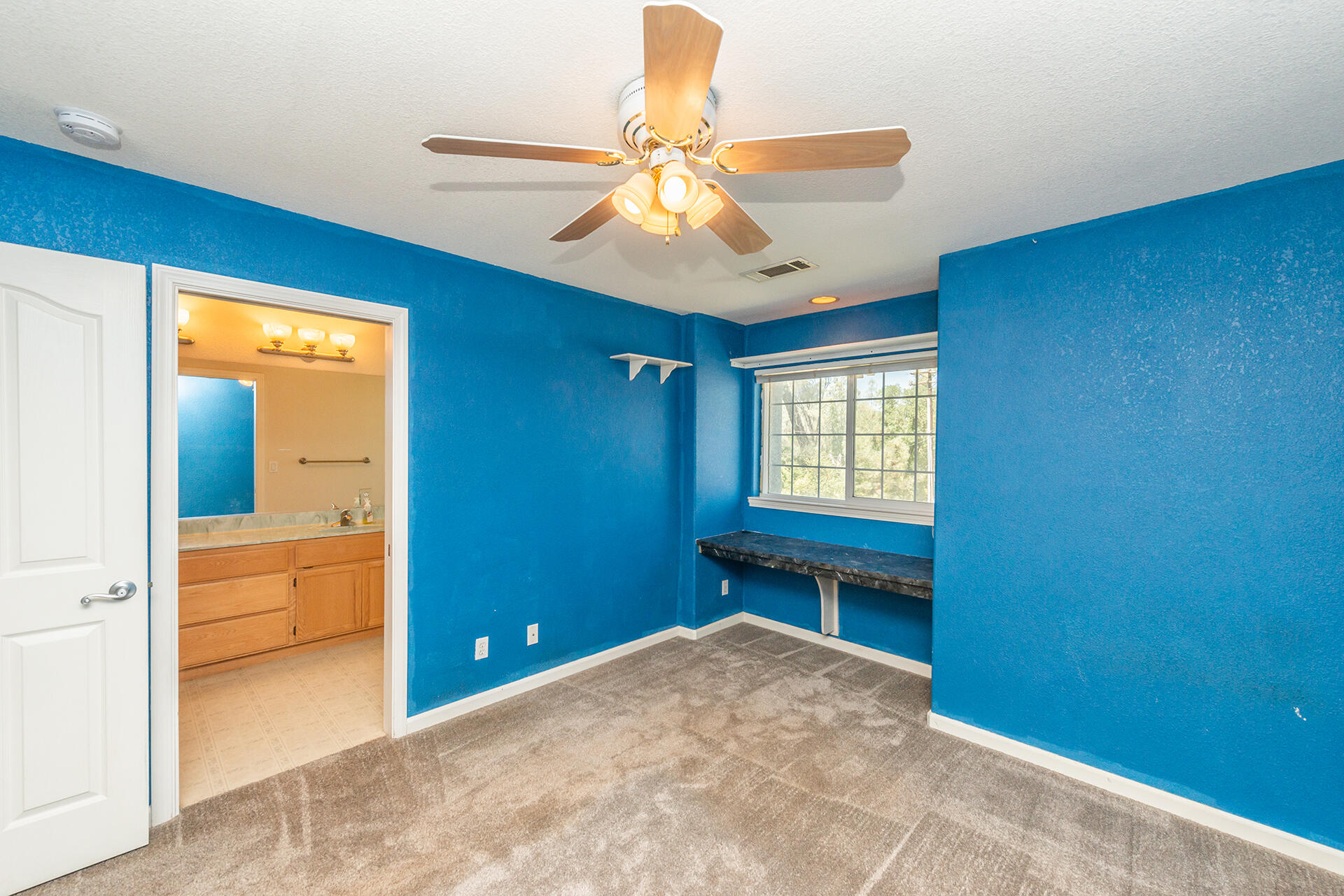 property viewer photo 50