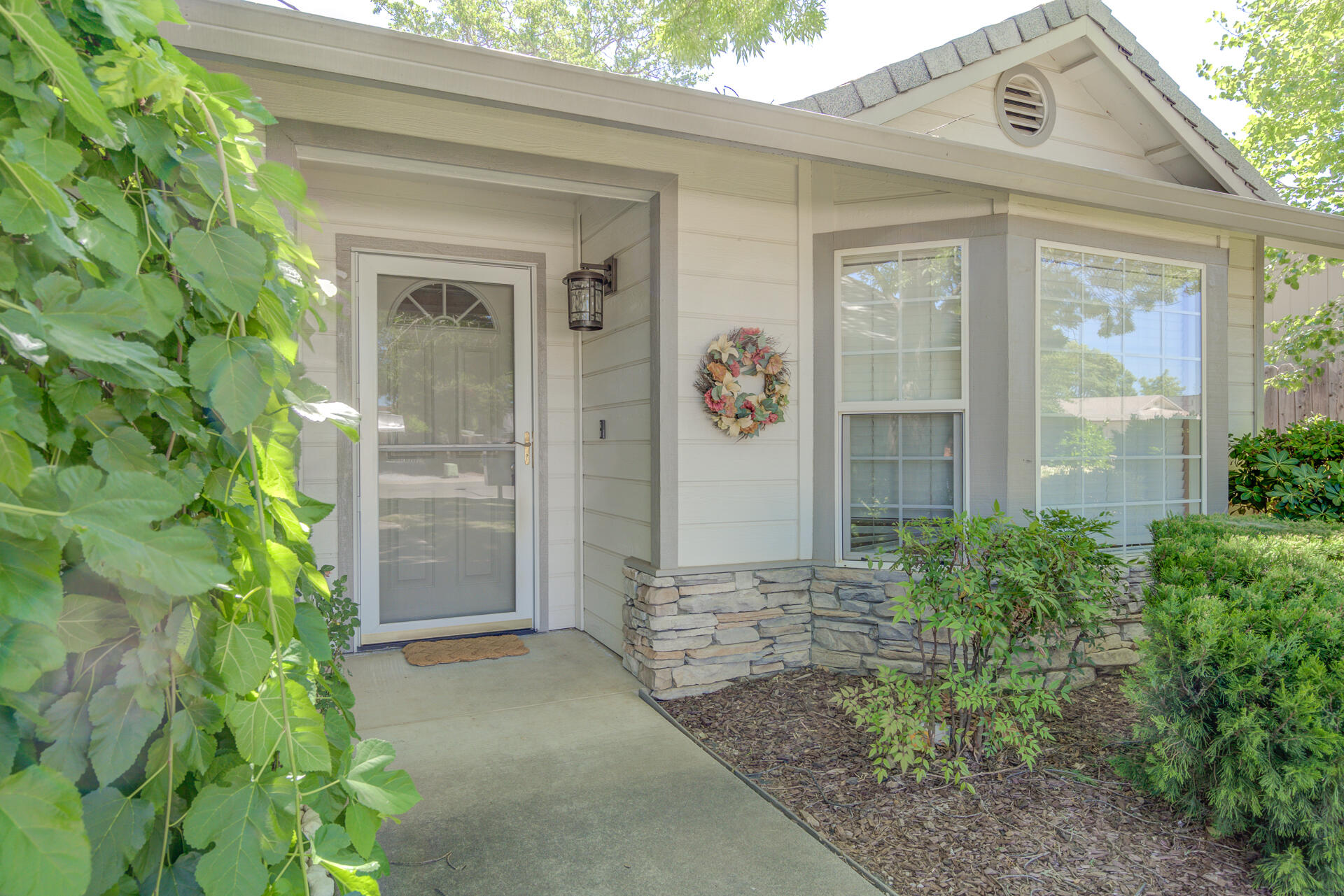 property viewer photo 1