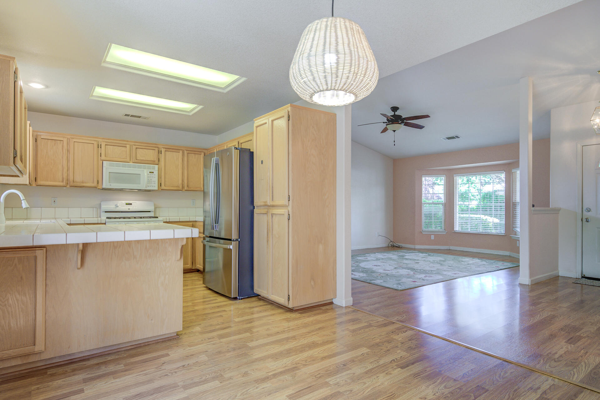 property viewer photo 12