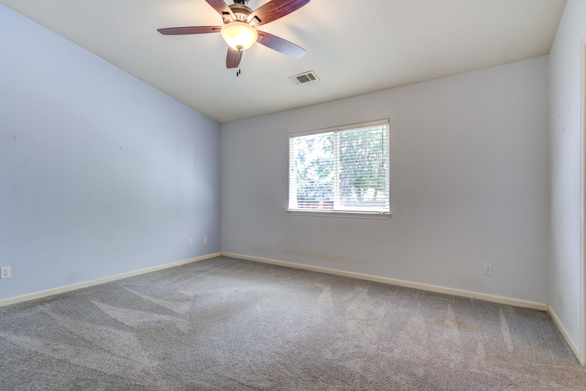 property viewer photo 19