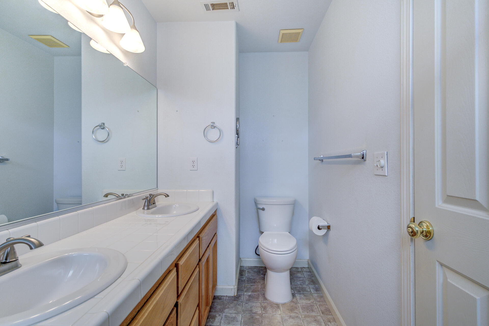 property viewer photo 23