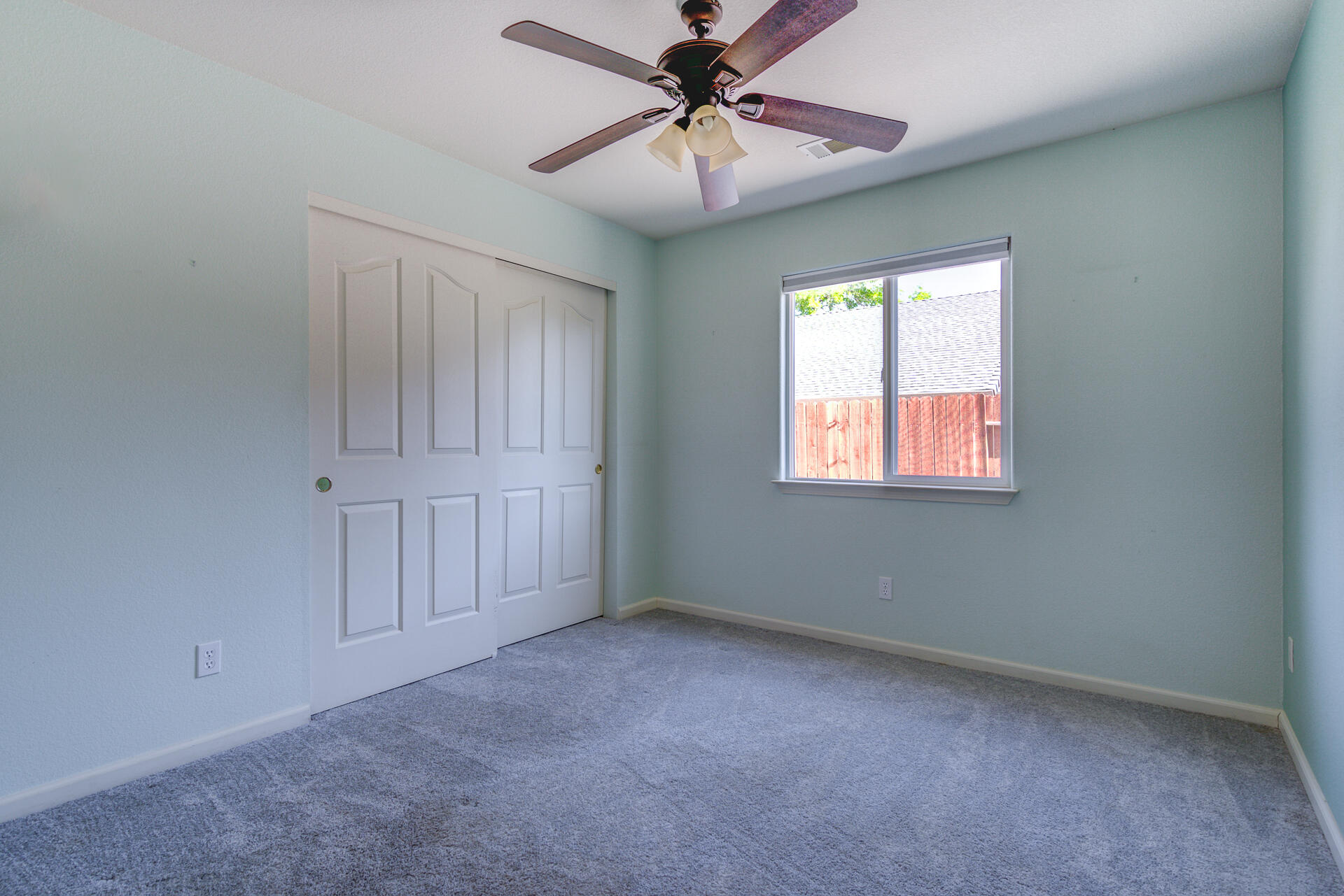 property viewer photo 26