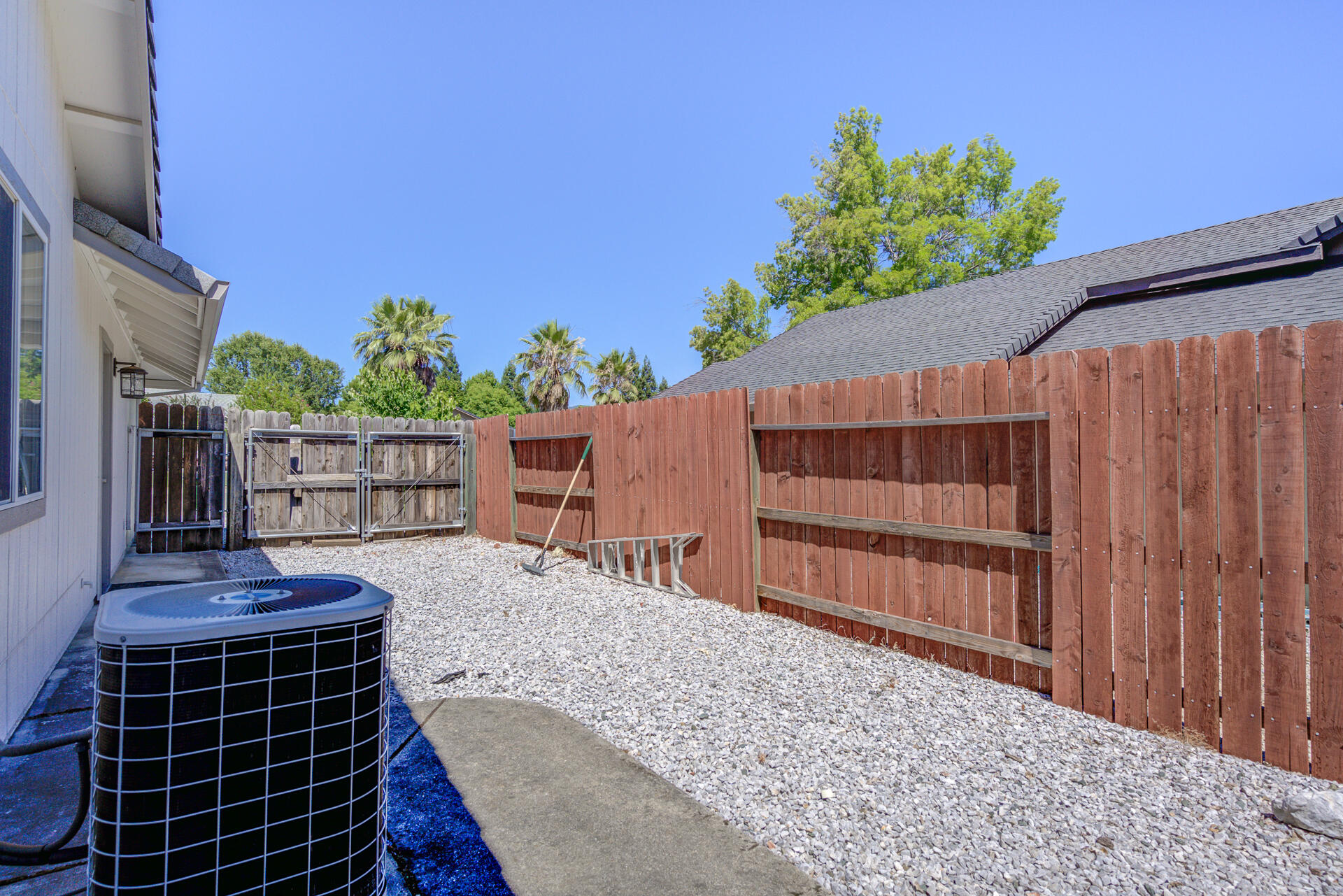 property viewer photo 34