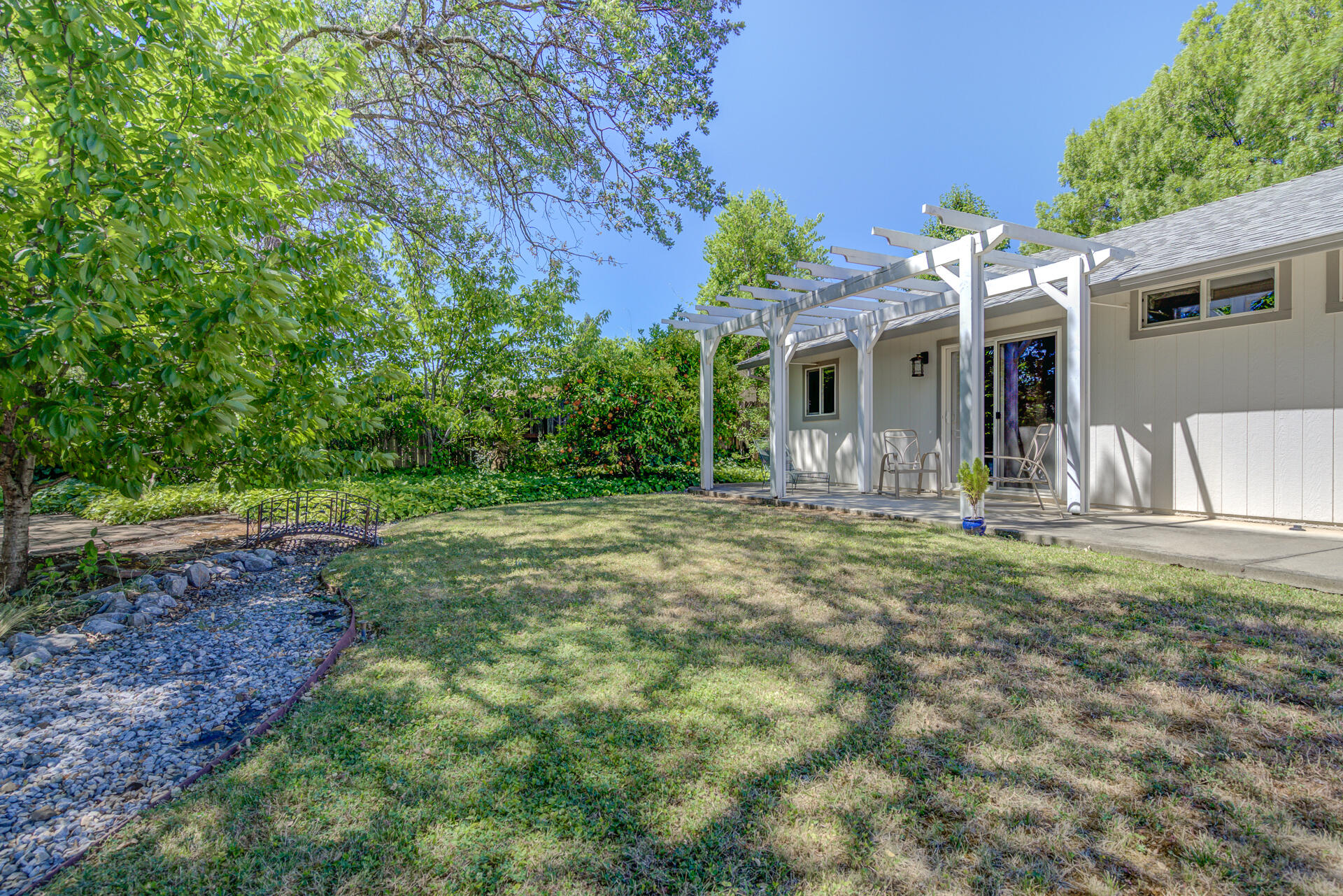 property viewer photo 35