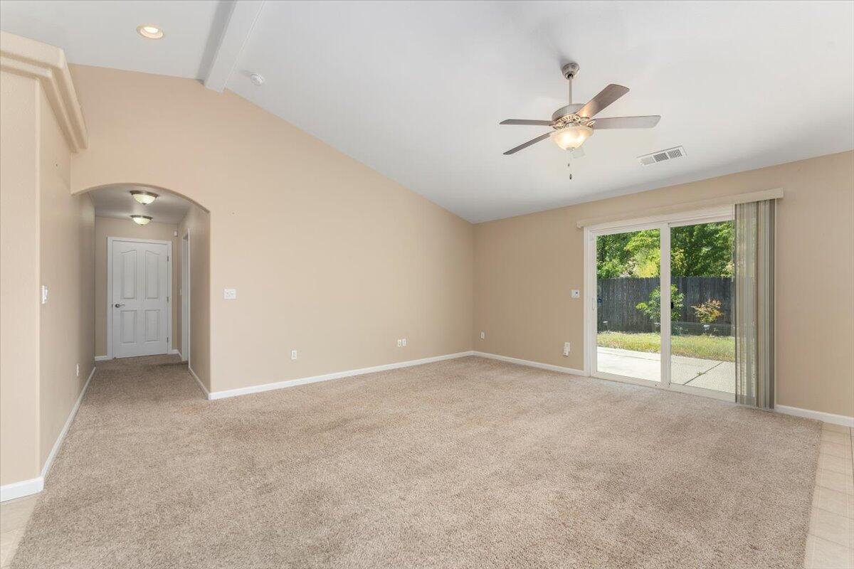 property viewer photo 35