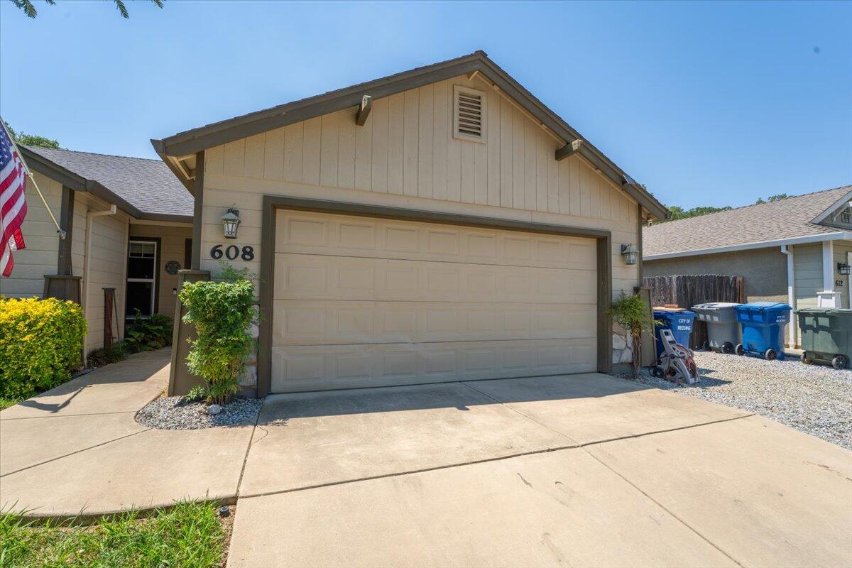 property viewer photo 7