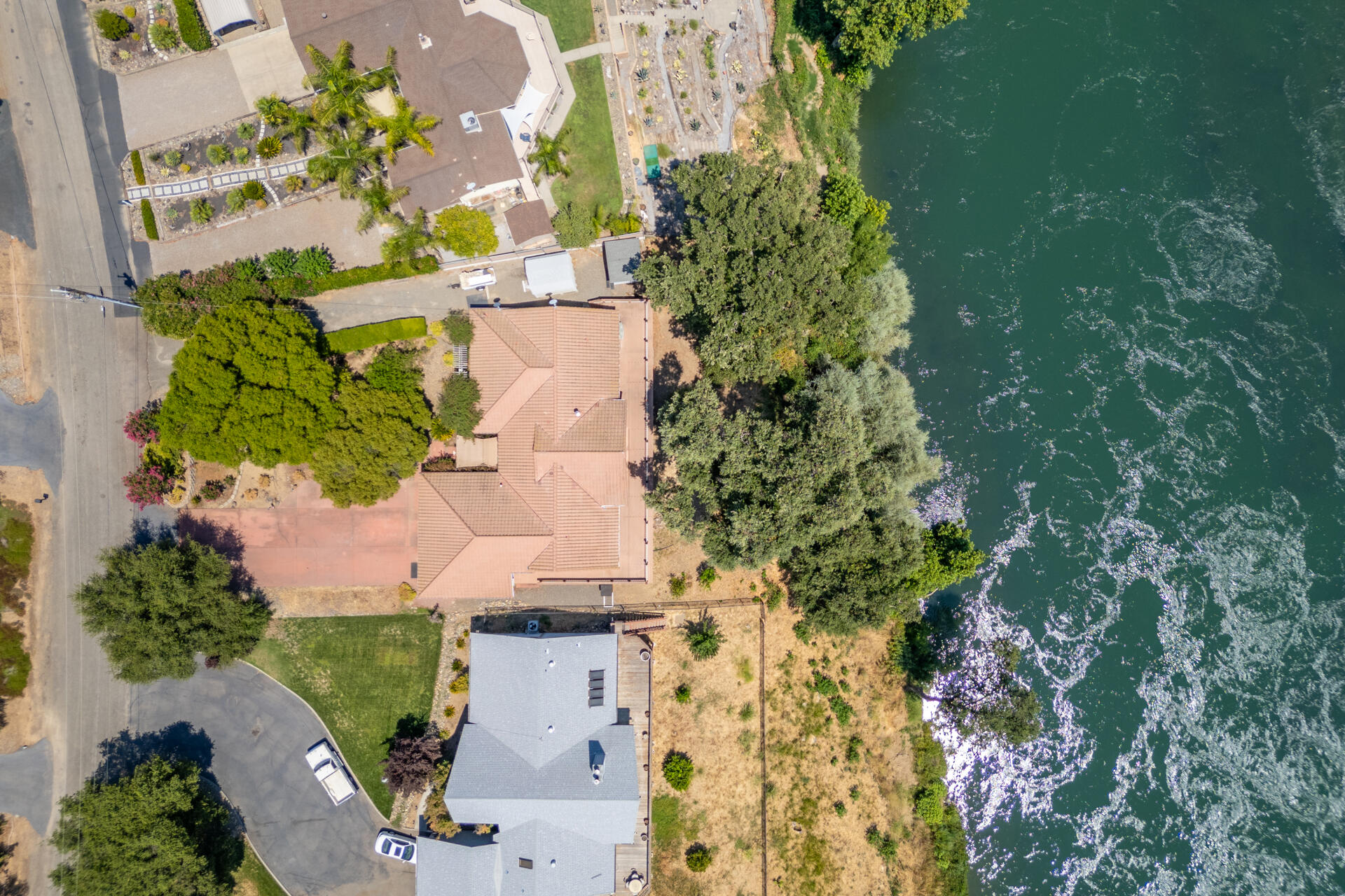 property viewer photo 12